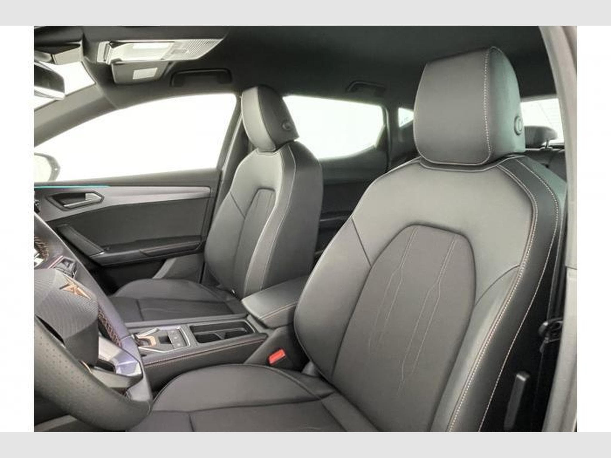 Cupra Leon 1.5 eTSI 110kW (2026) - Photo 12