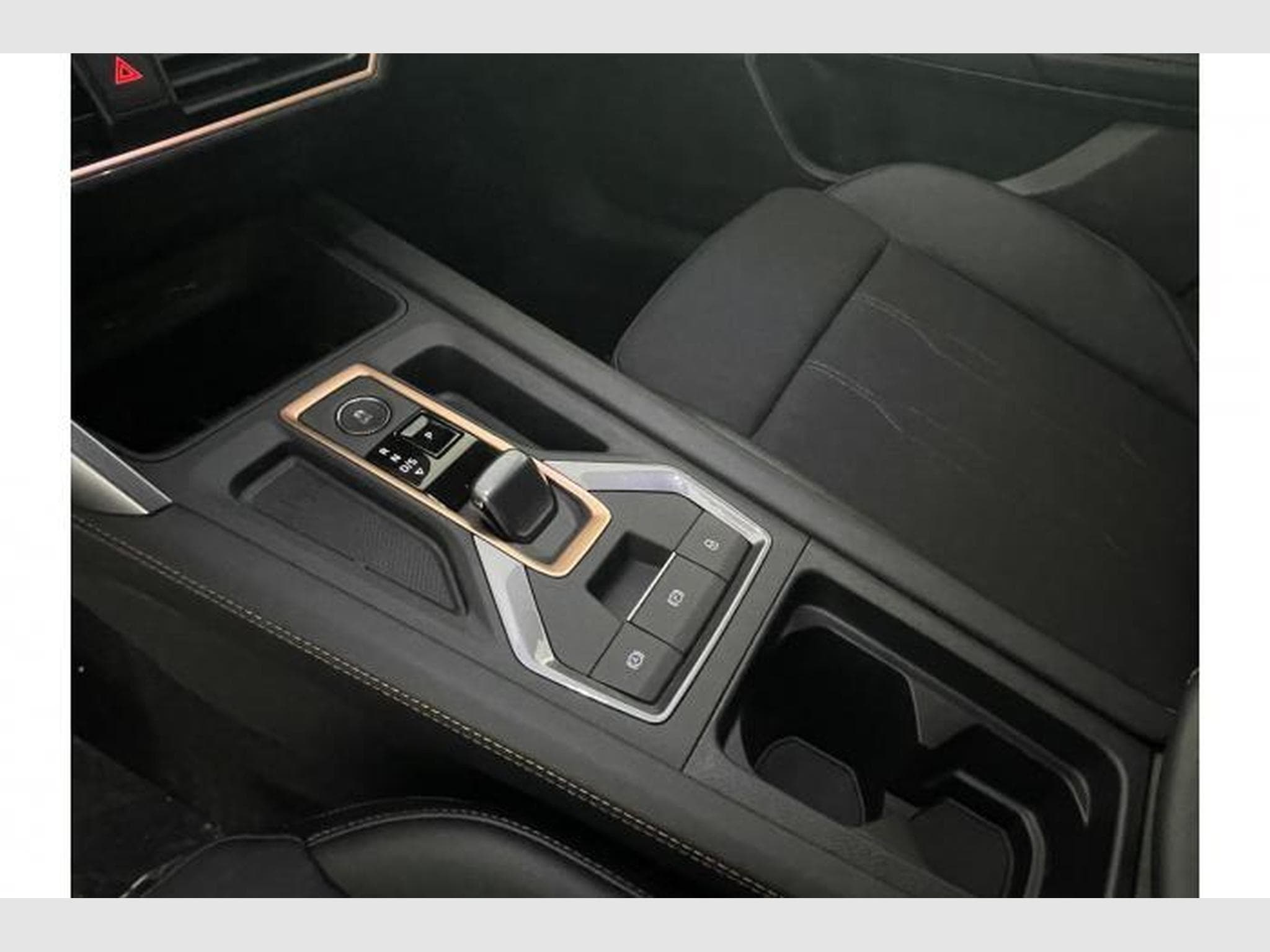 Cupra Leon 1.5 eTSI 110kW (2026) - Photo 17