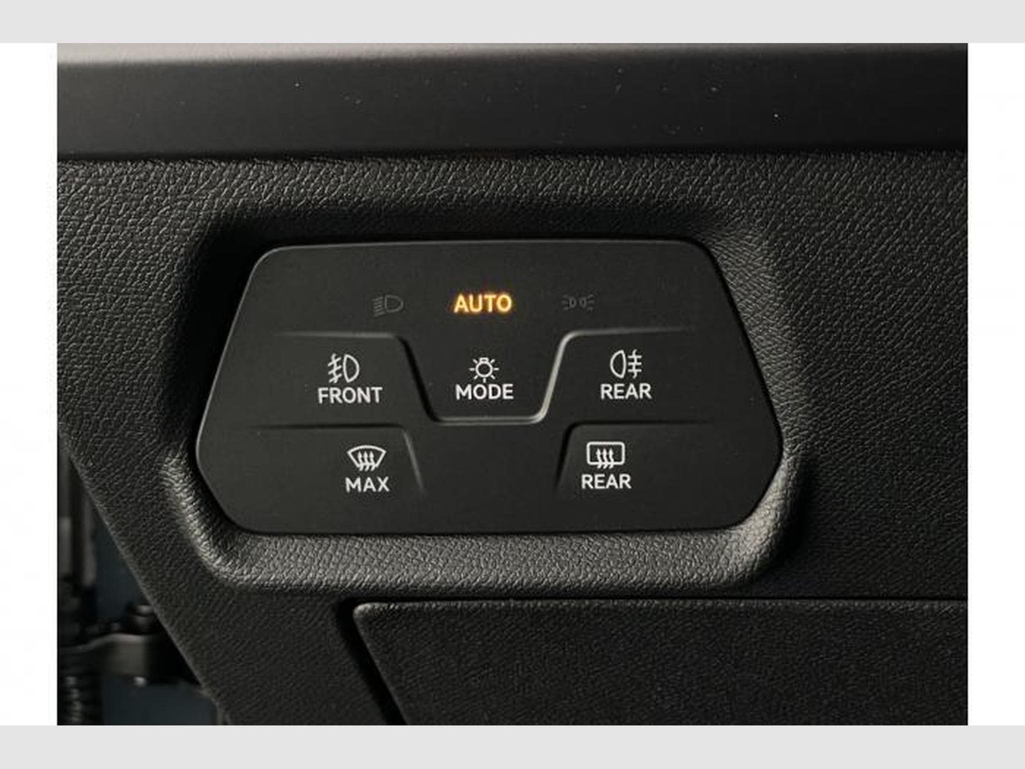 Cupra Leon 1.5 eTSI 110kW (2026) - Photo 22