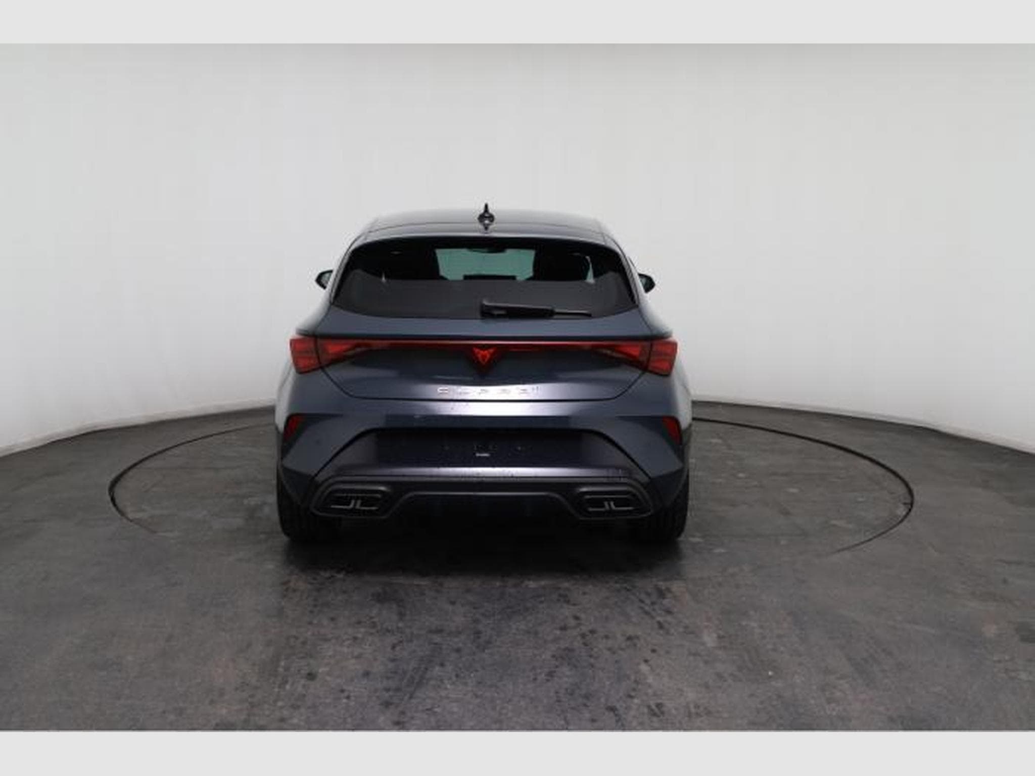 Cupra Leon 1.5 eTSI 110kW (2026) - Photo 6