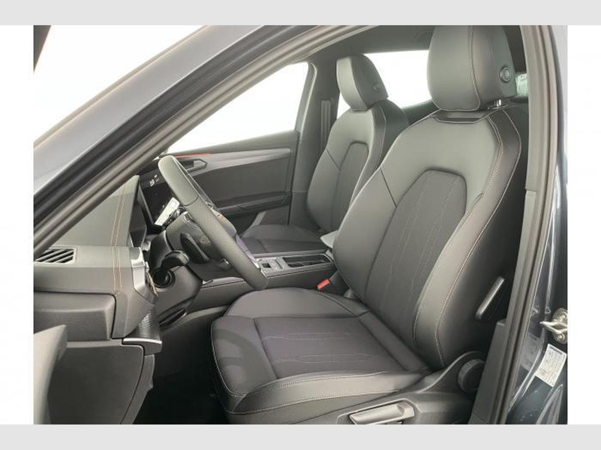 Cupra Leon 1.5 eTSI 110kW (2026) - Photo 12