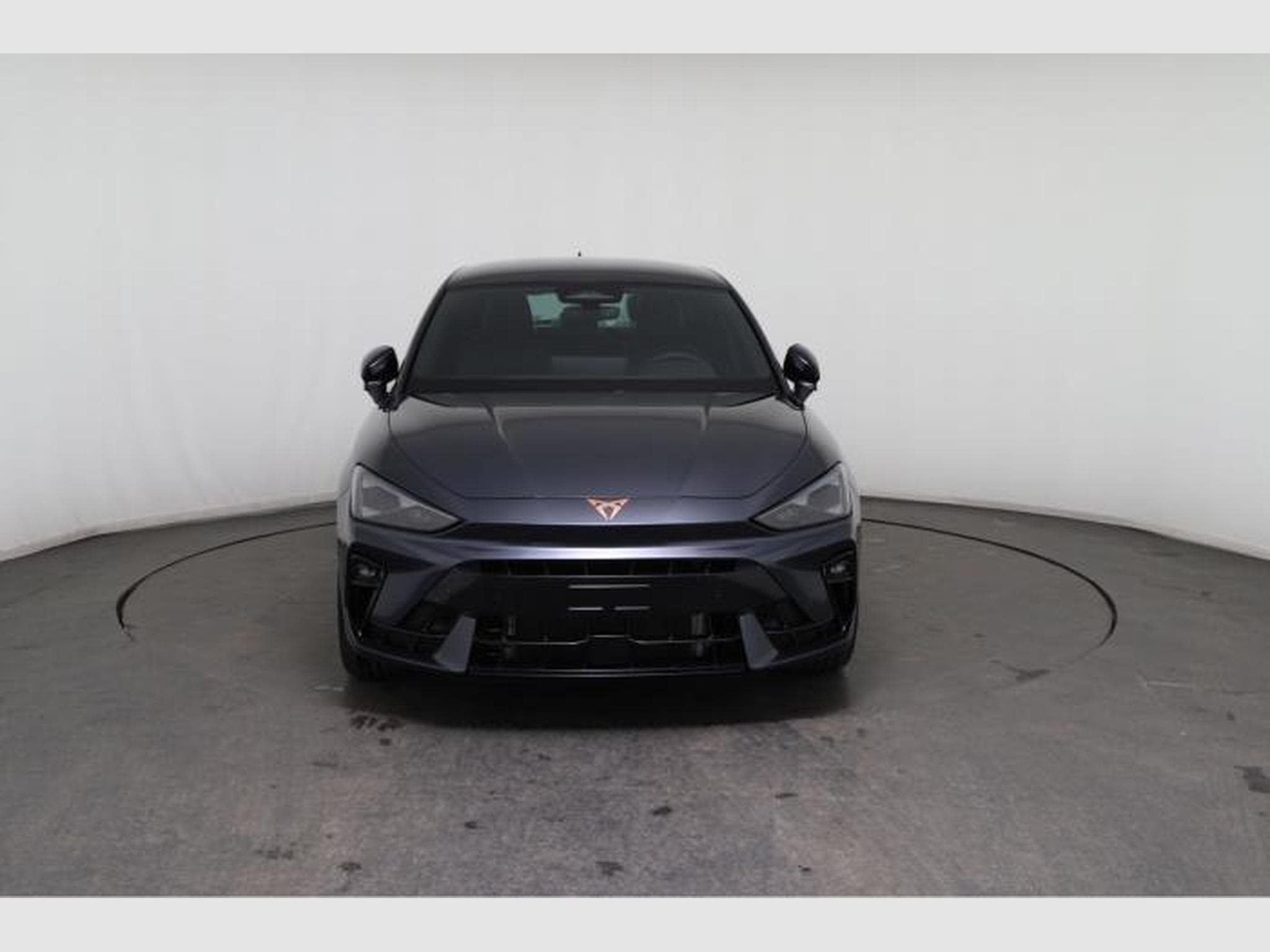Cupra Leon 1.5 eTSI 110kW (2026) - Photo 2