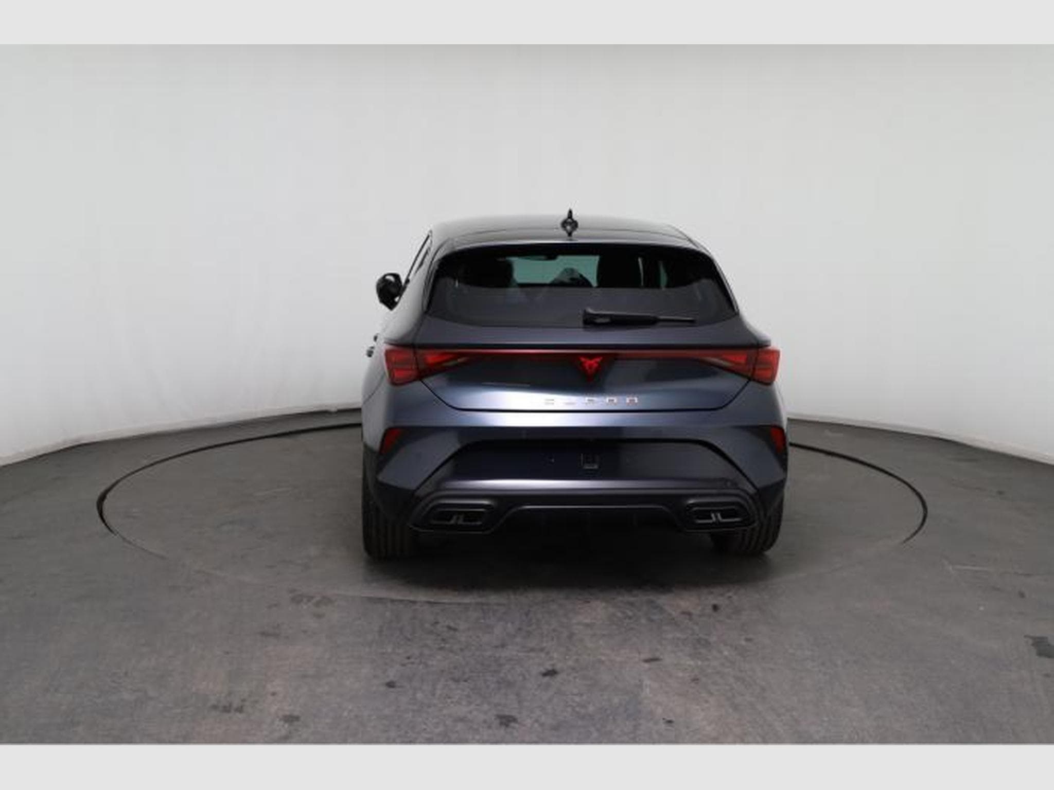 Cupra Leon 1.5 eTSI 110kW (2026) - Photo 6