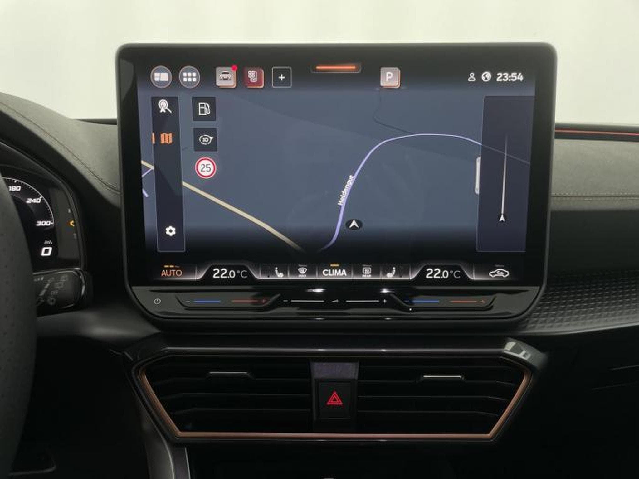Cupra Leon 1.5 eTSI 110kW (2026) - Photo 18