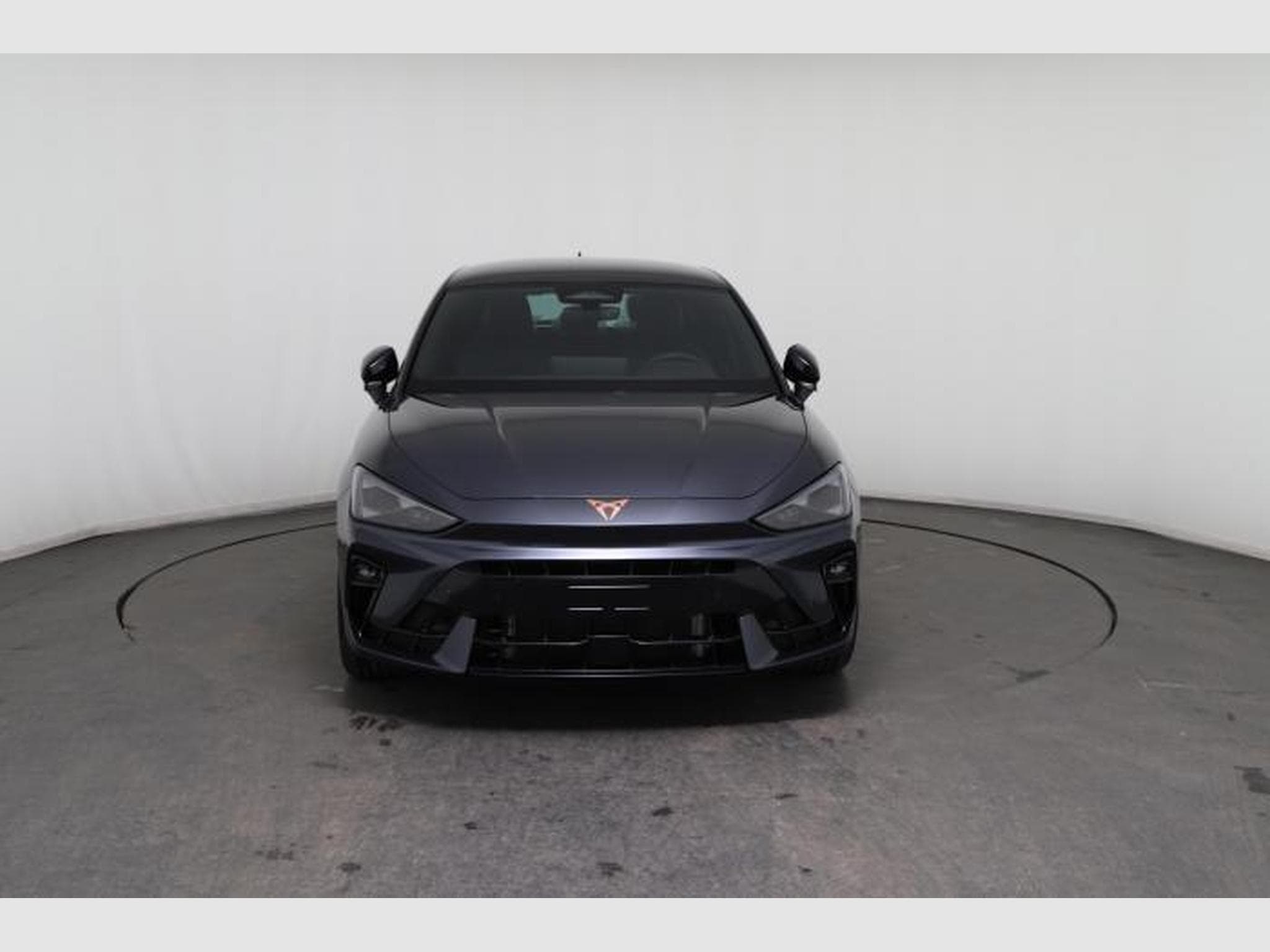 Cupra Leon 1.5 eTSI 110kW (2026) - Photo 2