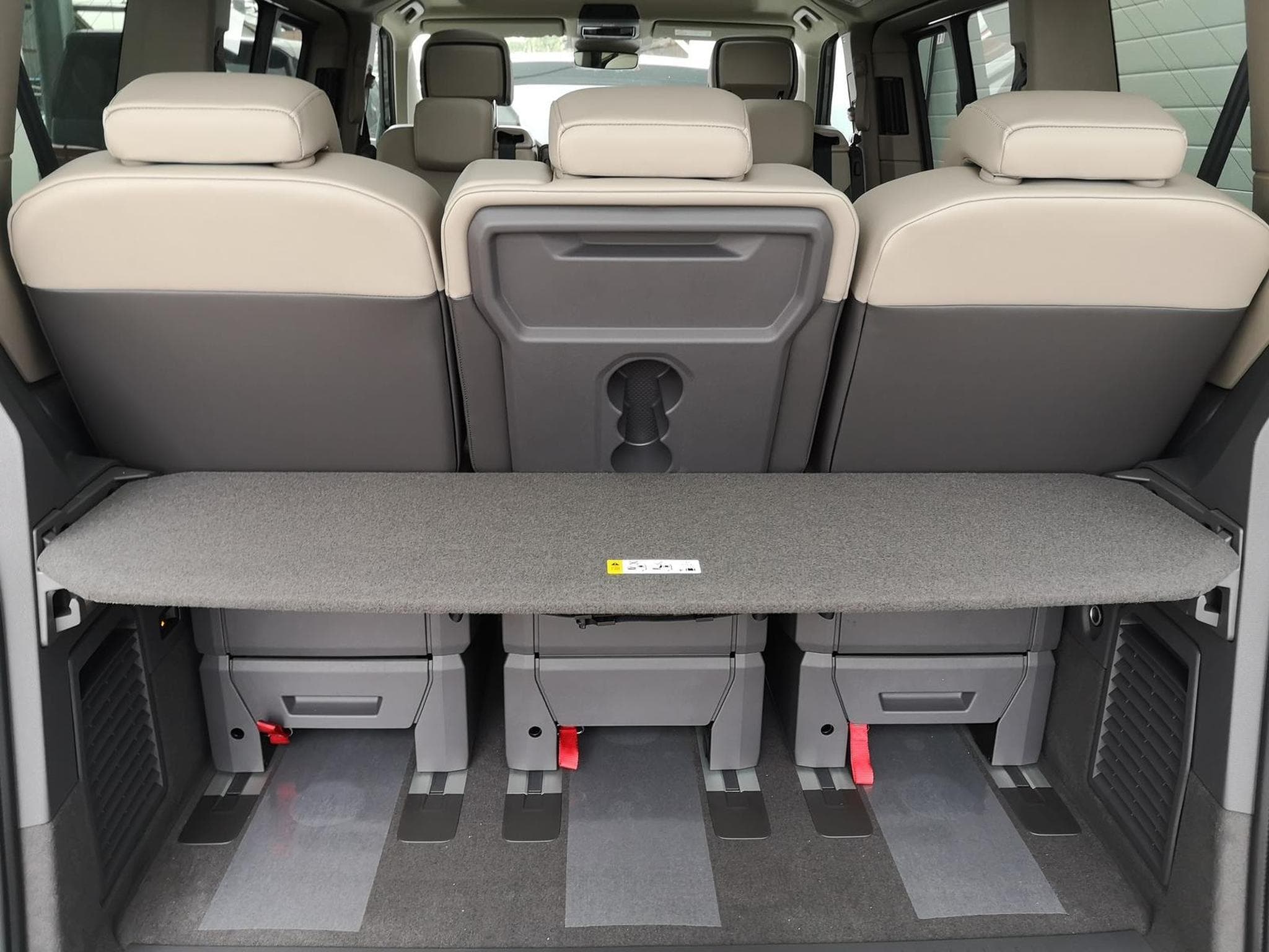 VW T7 Edition (2026) - Photo 11