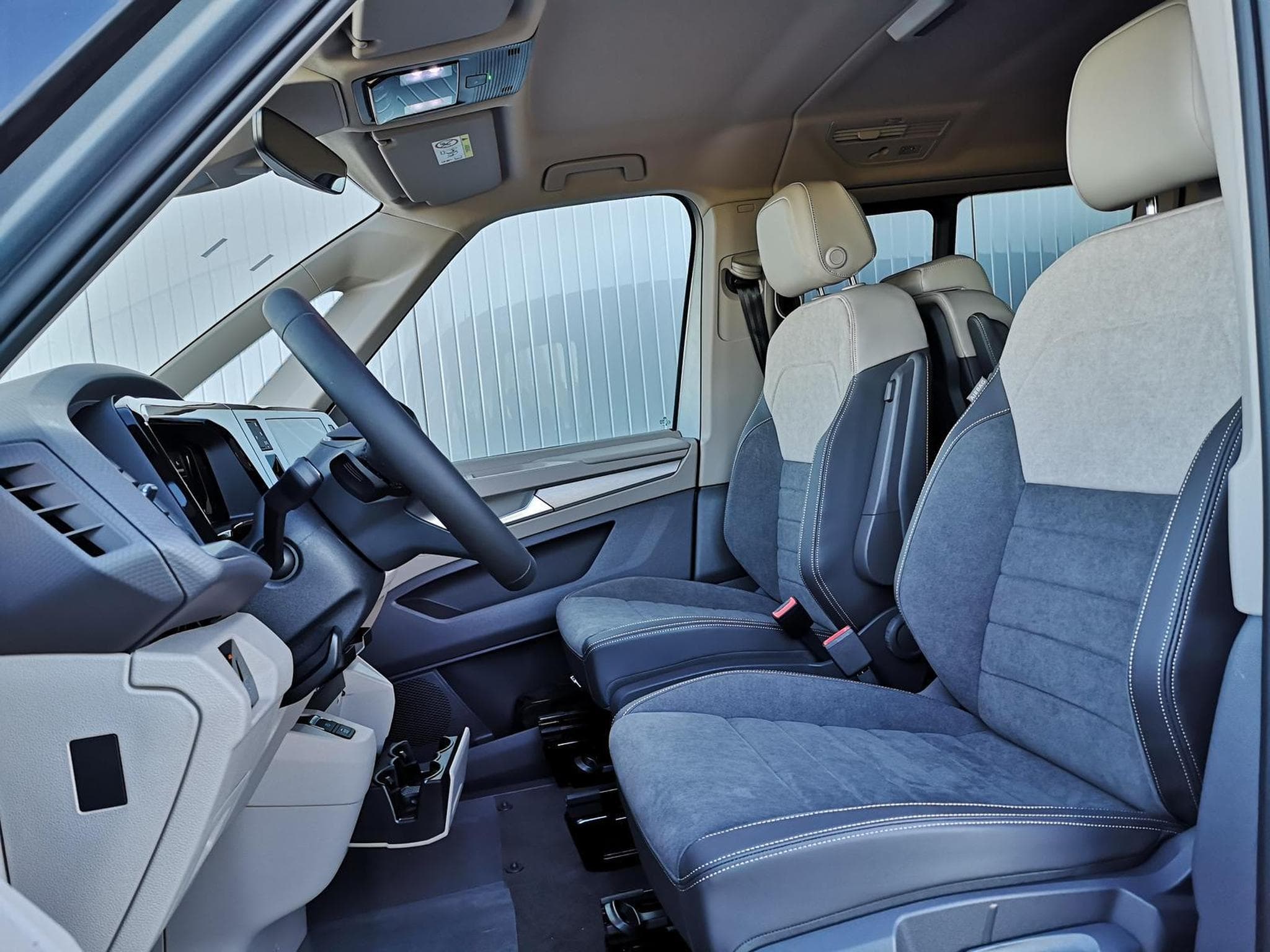 VW T7 Edition (2026) - Photo 8