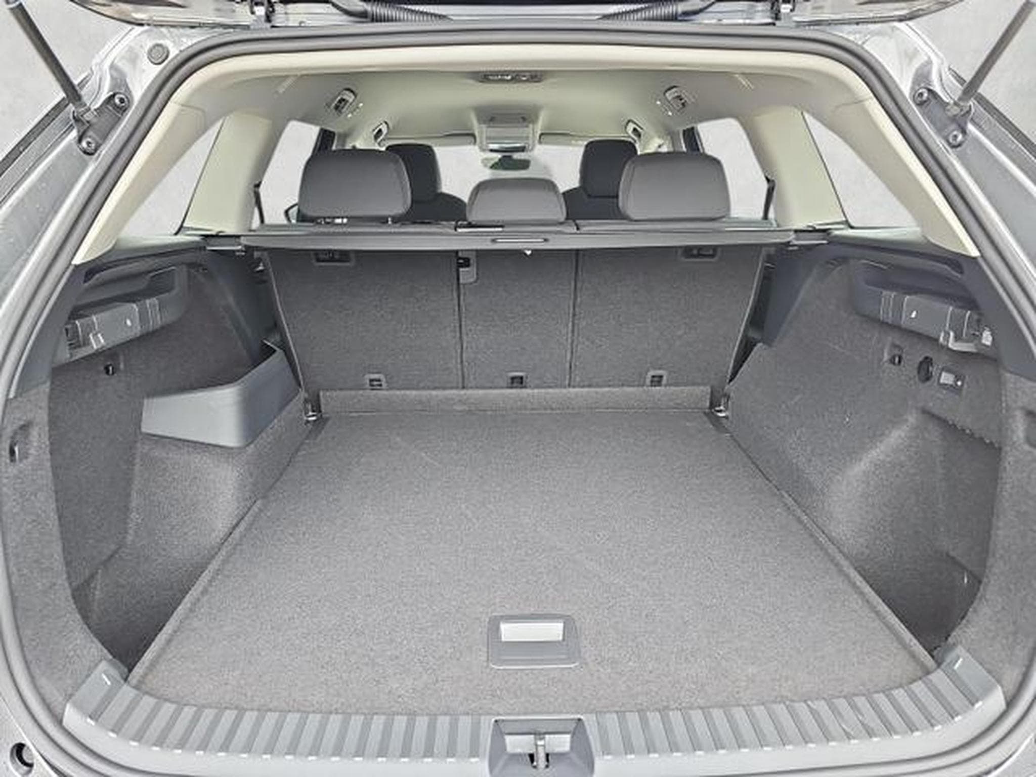 Skoda Kodiaq 2.0 TDI 110 kW Selection (2026) - Photo 14