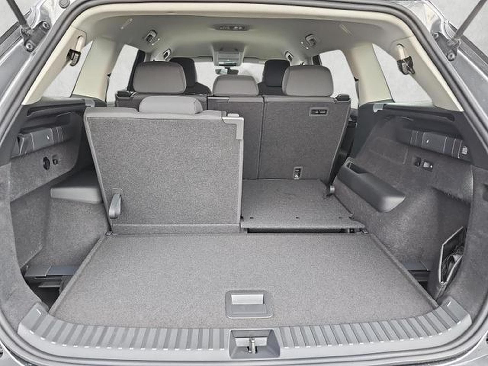 Skoda Kodiaq 2.0 TDI 110 kW Selection (2026) - Photo 14