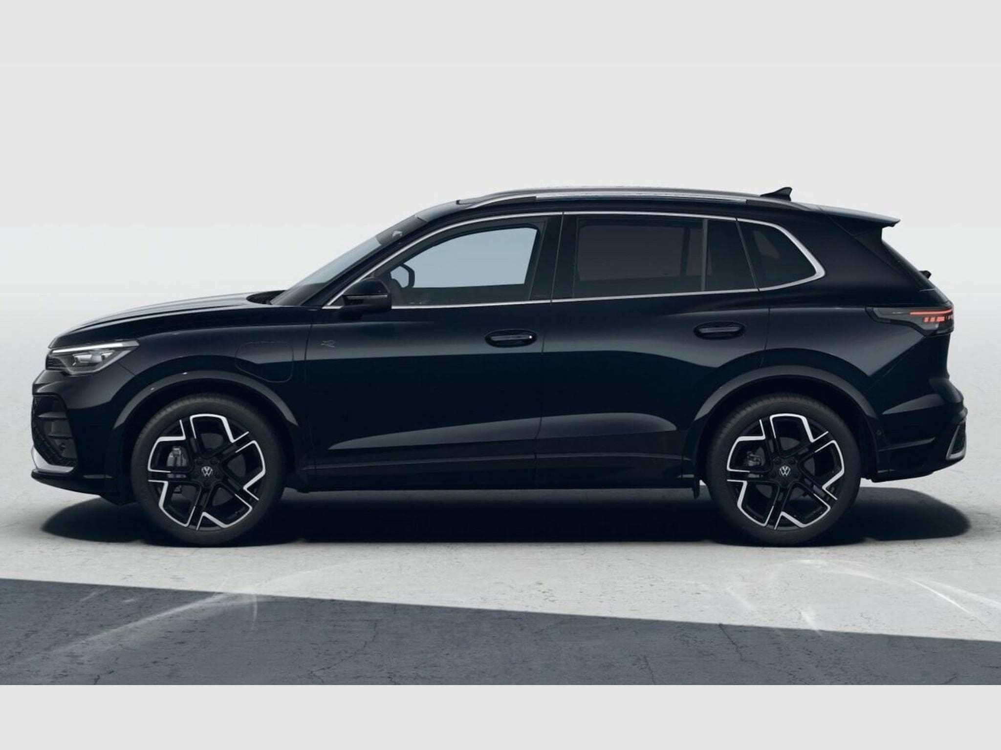 VW Tiguan R-Line (2025) - Photo 2