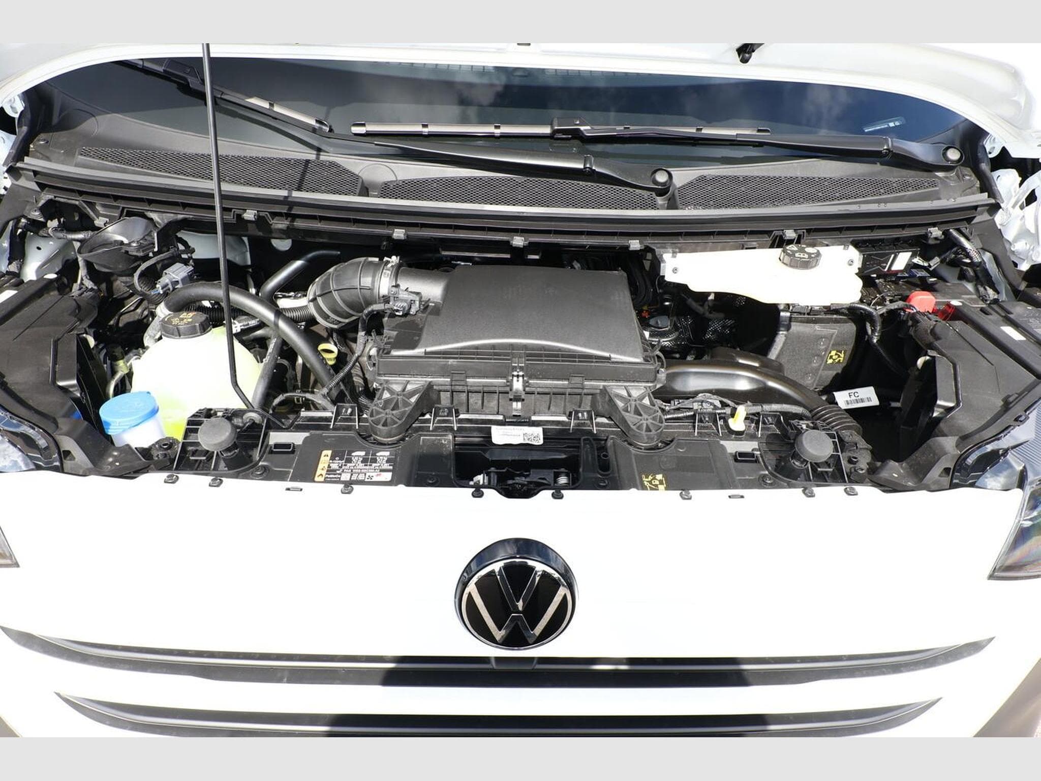 VW T7 Transporter AT8 4M (2026) - Photo 12