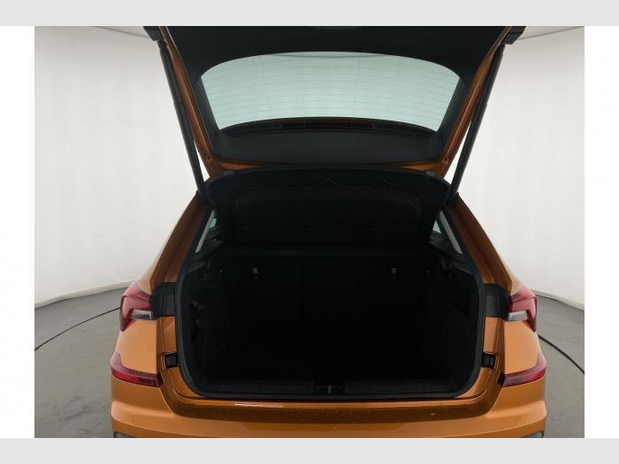 Skoda Kamiq Limited Edition Plus (2026) - Photo 14