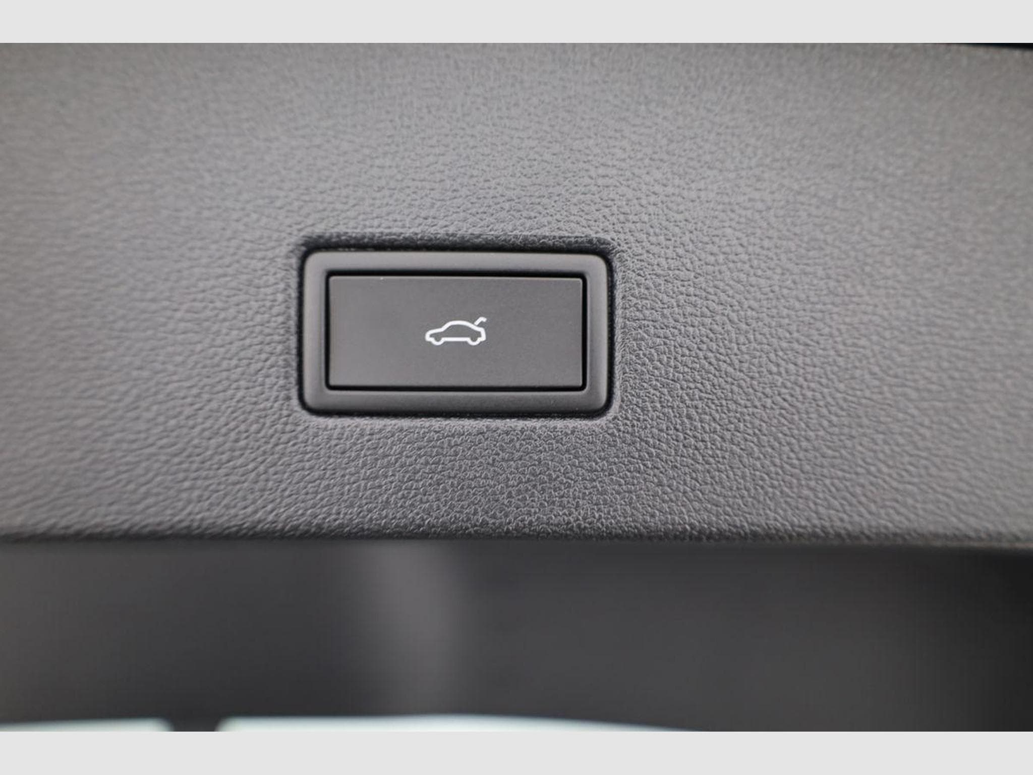 VW T-Roc R-Line (2025) - Photo 12