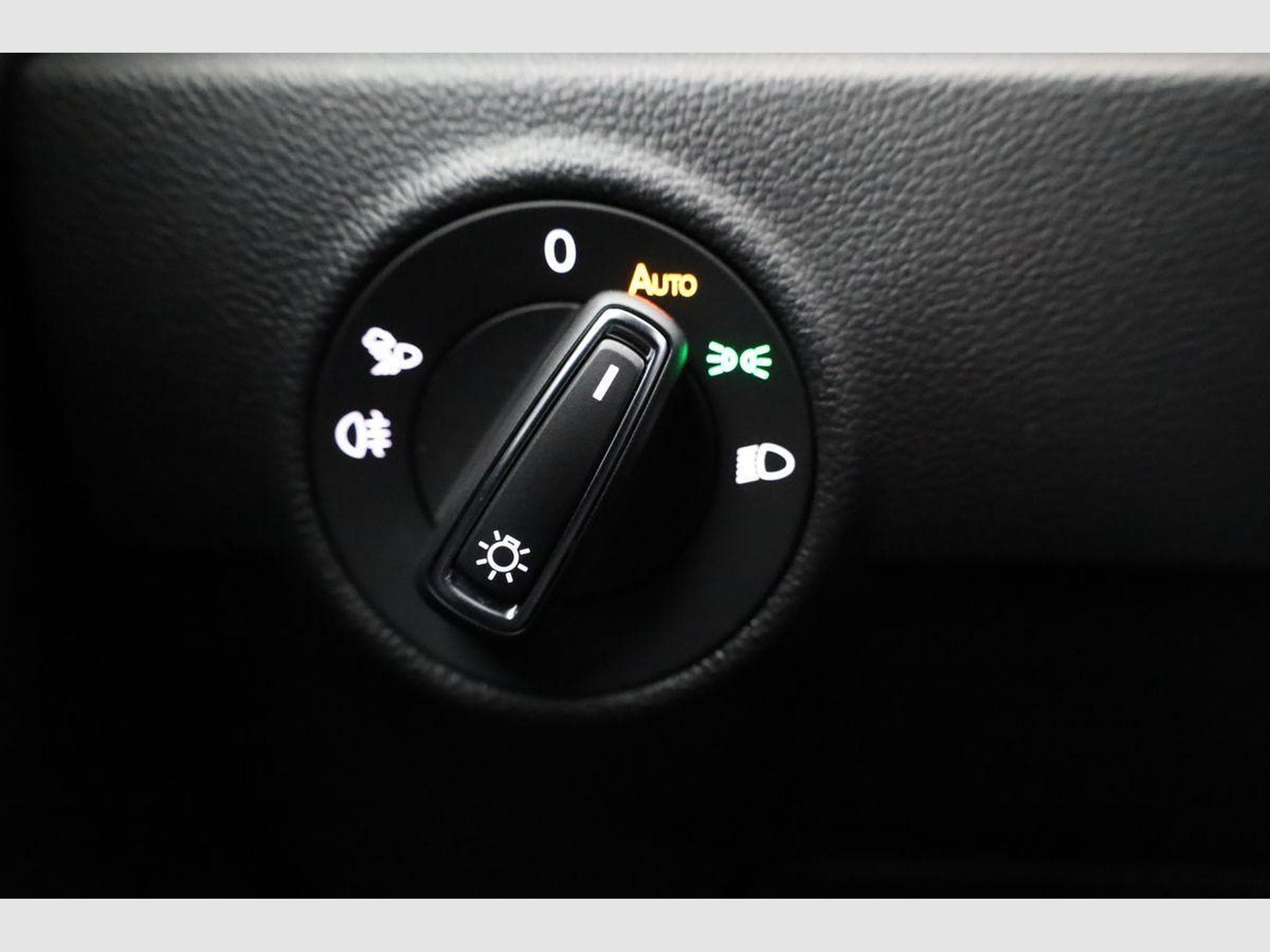 VW T-Roc R-Line (2025) - Photo 8