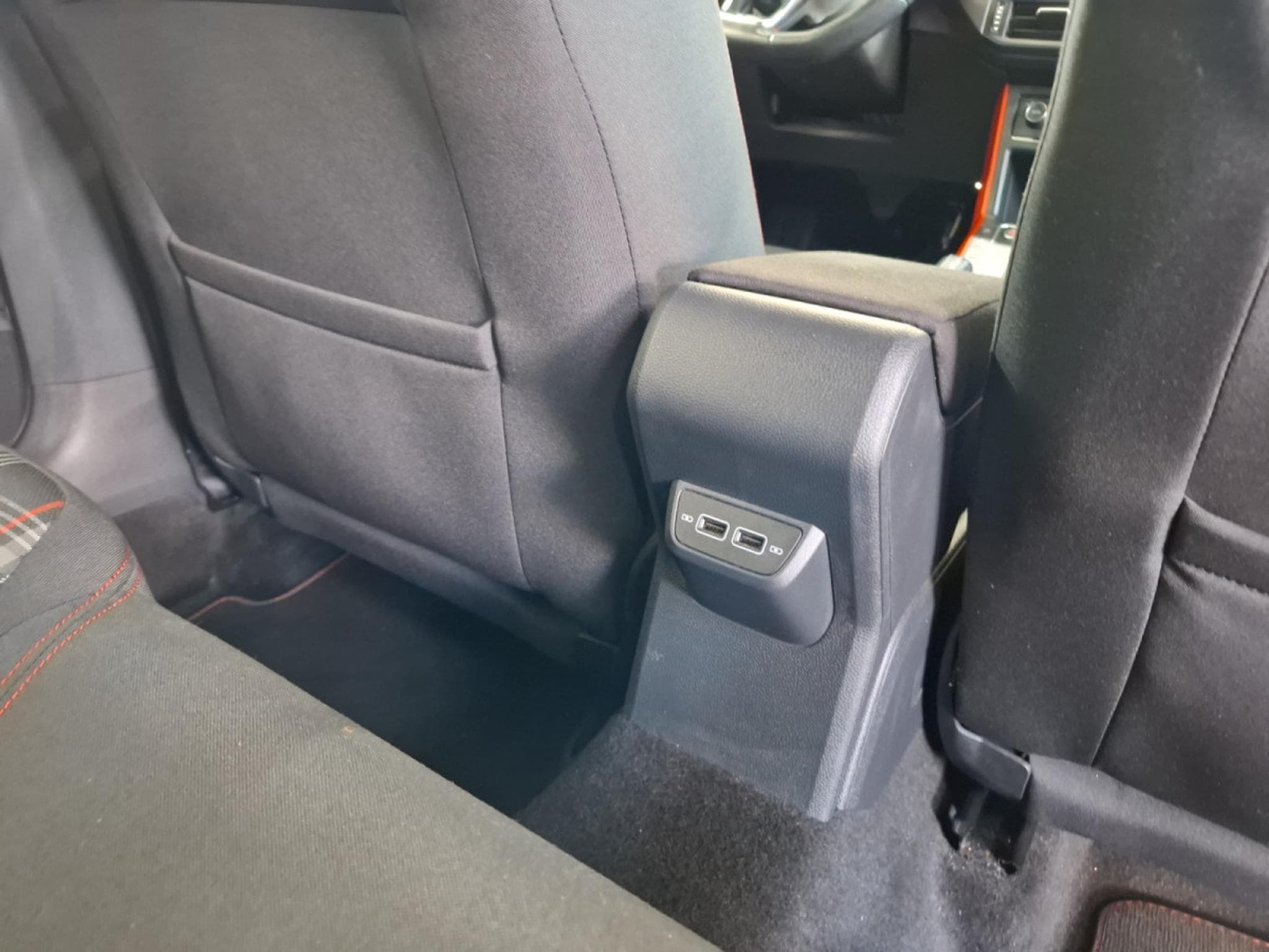 VW Polo 2.0 GTI 200 DSG,1 HAND, NAVI, KEYLESS, CARPLAY, (2019) - Foto 10