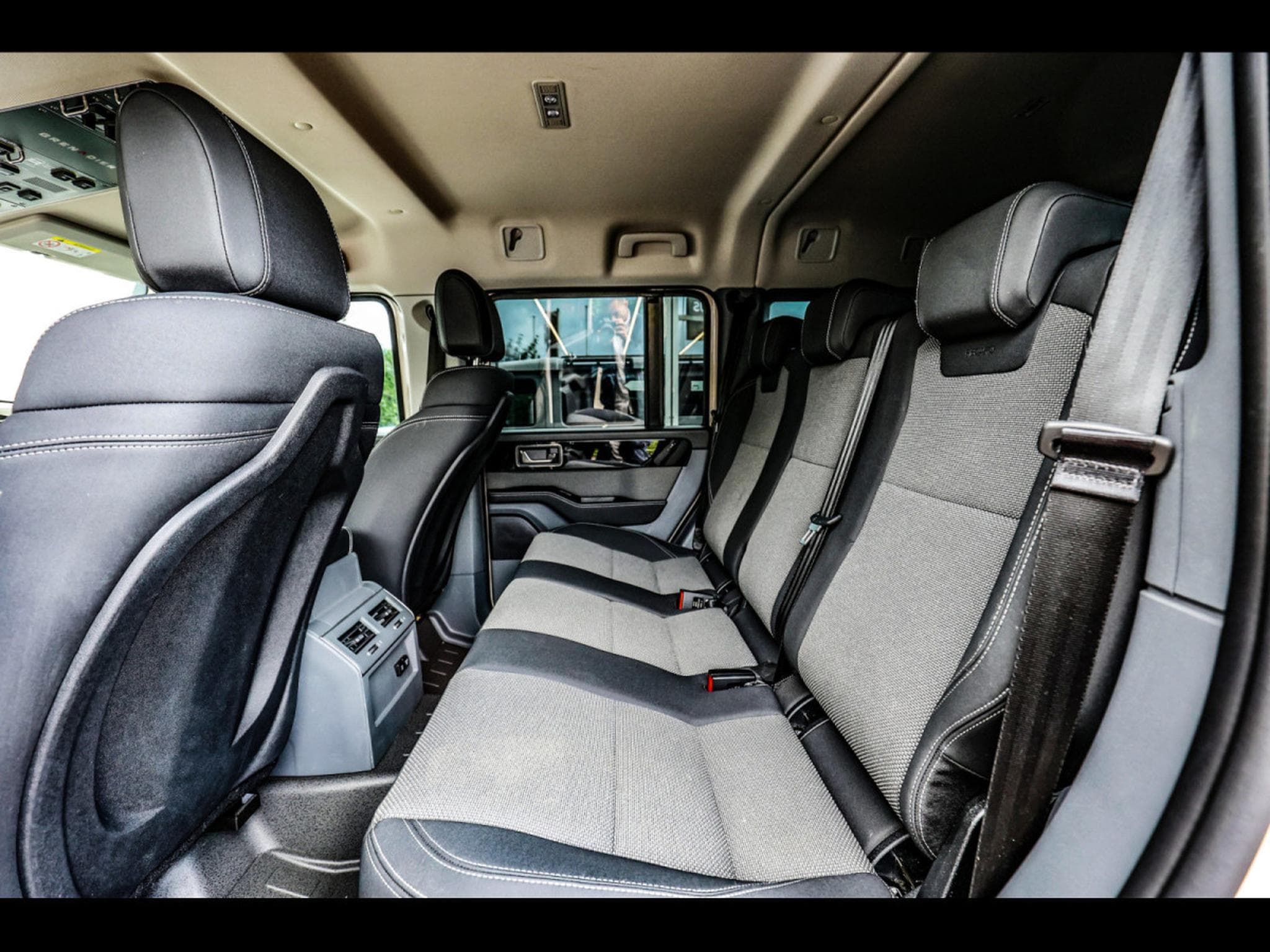 Ineos Grenadier STATION WAGON 3.0 TWIN-TURBO DIESEL TRIALMASTER EDITION – WA (2023) - Foto 12