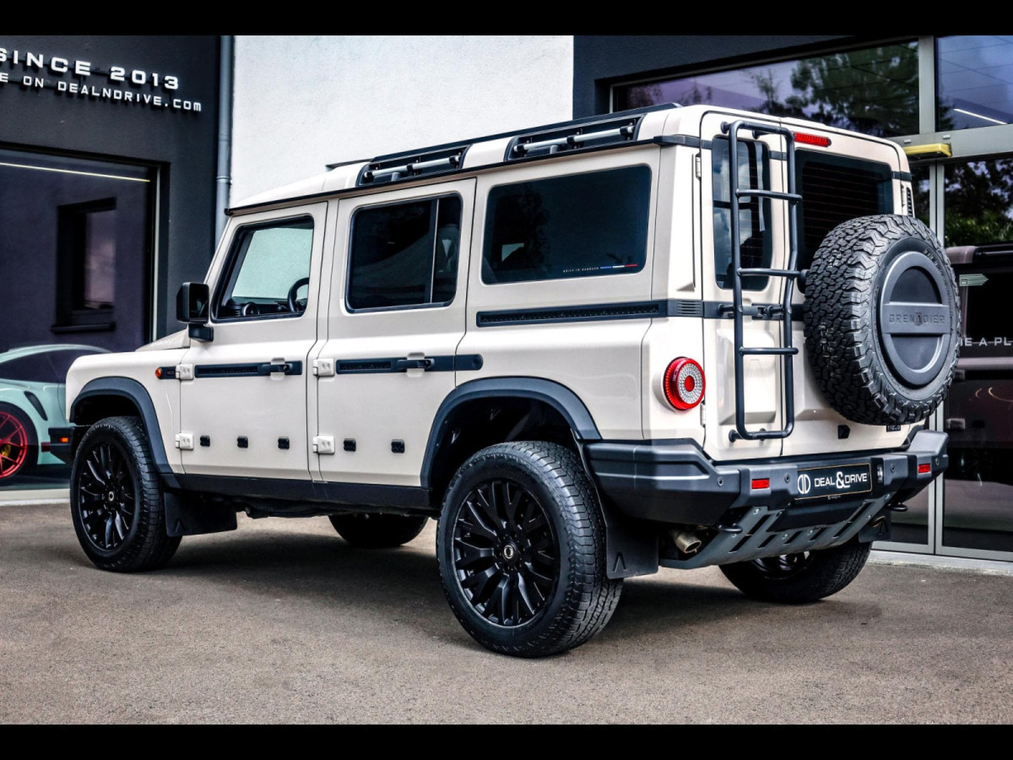 Ineos Grenadier STATION WAGON 3.0 TWIN-TURBO DIESEL TRIALMASTER EDITION – WA (2023) - Foto 3