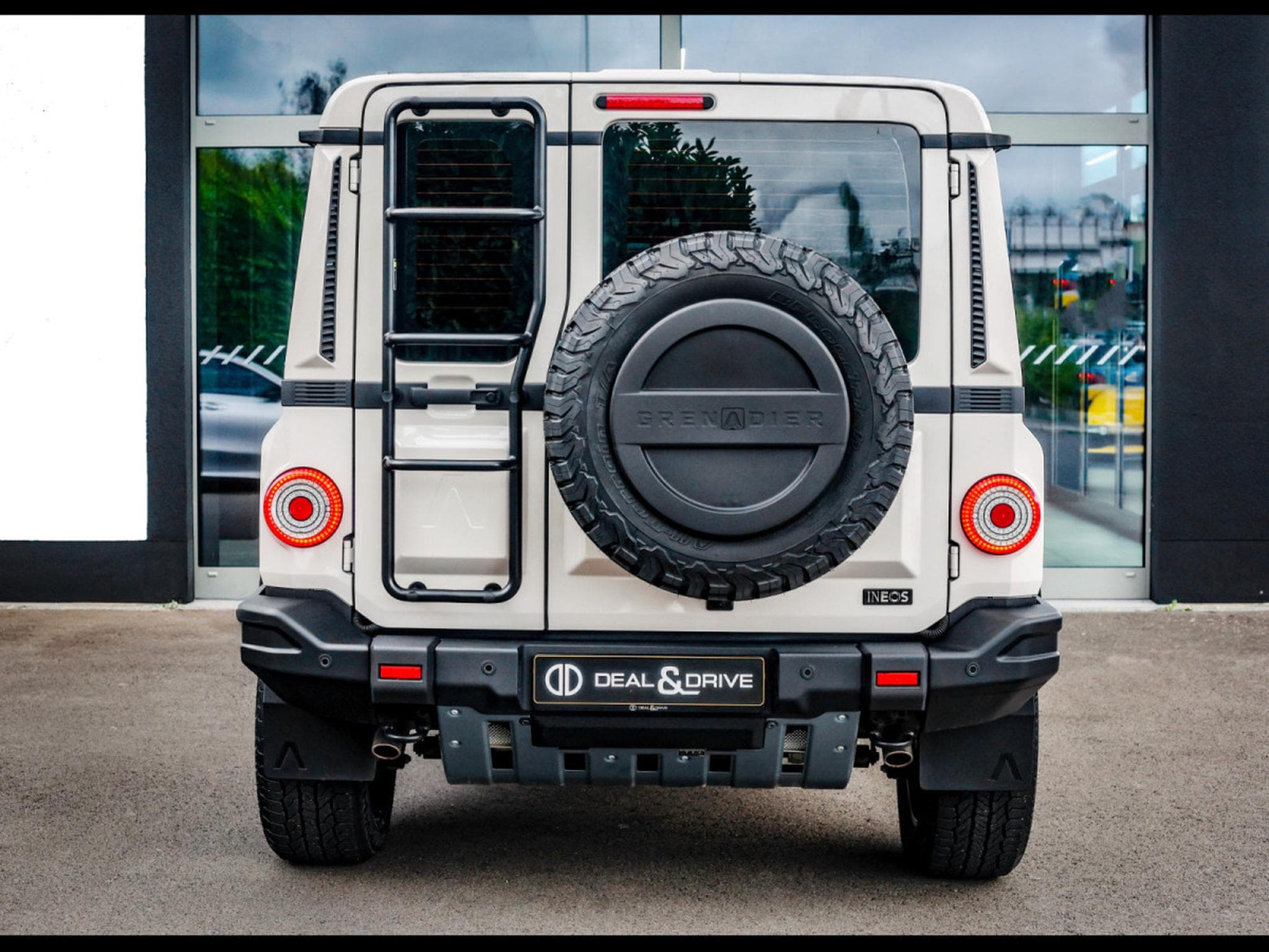 Ineos Grenadier STATION WAGON 3.0 TWIN-TURBO DIESEL TRIALMASTER EDITION – WA (2023) - Foto 4