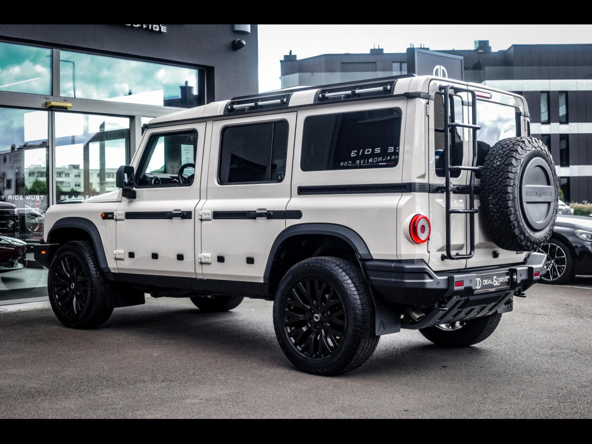 Ineos Grenadier STATION WAGON 3.0 TWIN-TURBO DIESEL TRIALMASTER EDITION – WA (2023) - Foto 8