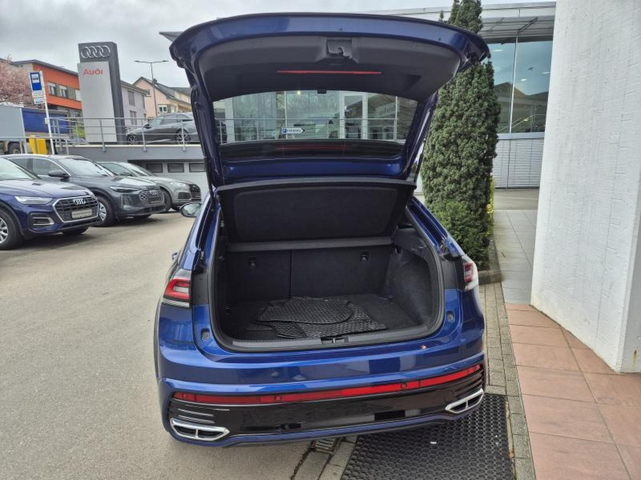 VW Taigo R-Line (2022) - Photo 11