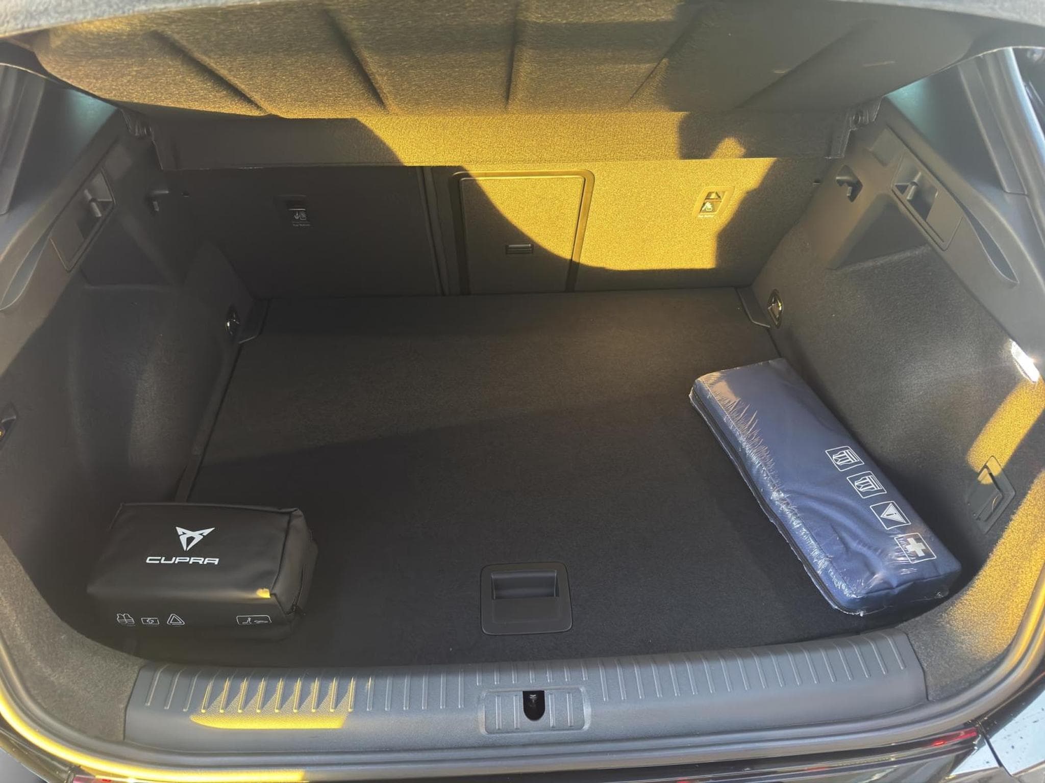 Cupra Formentor 1.5 eTSI DSG (2026) - Foto 17