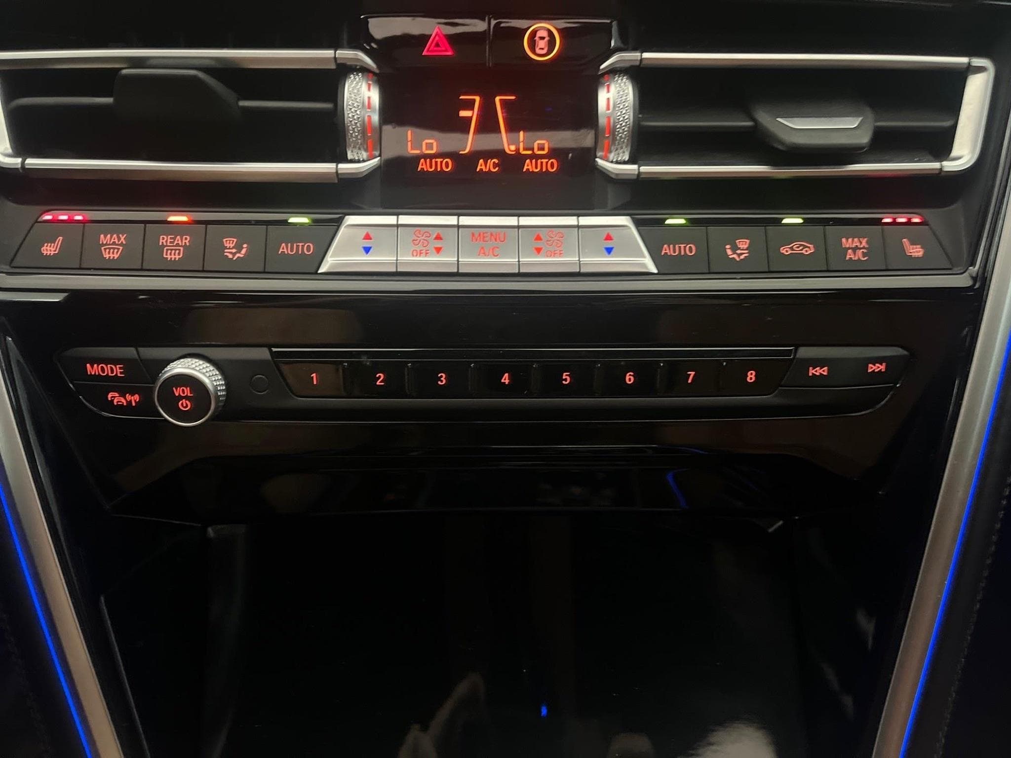 BMW Série 8 Gran Coupe -50% 840D 340cv BVA8 4x4 M Sport+GPS (2021) - Photo 13