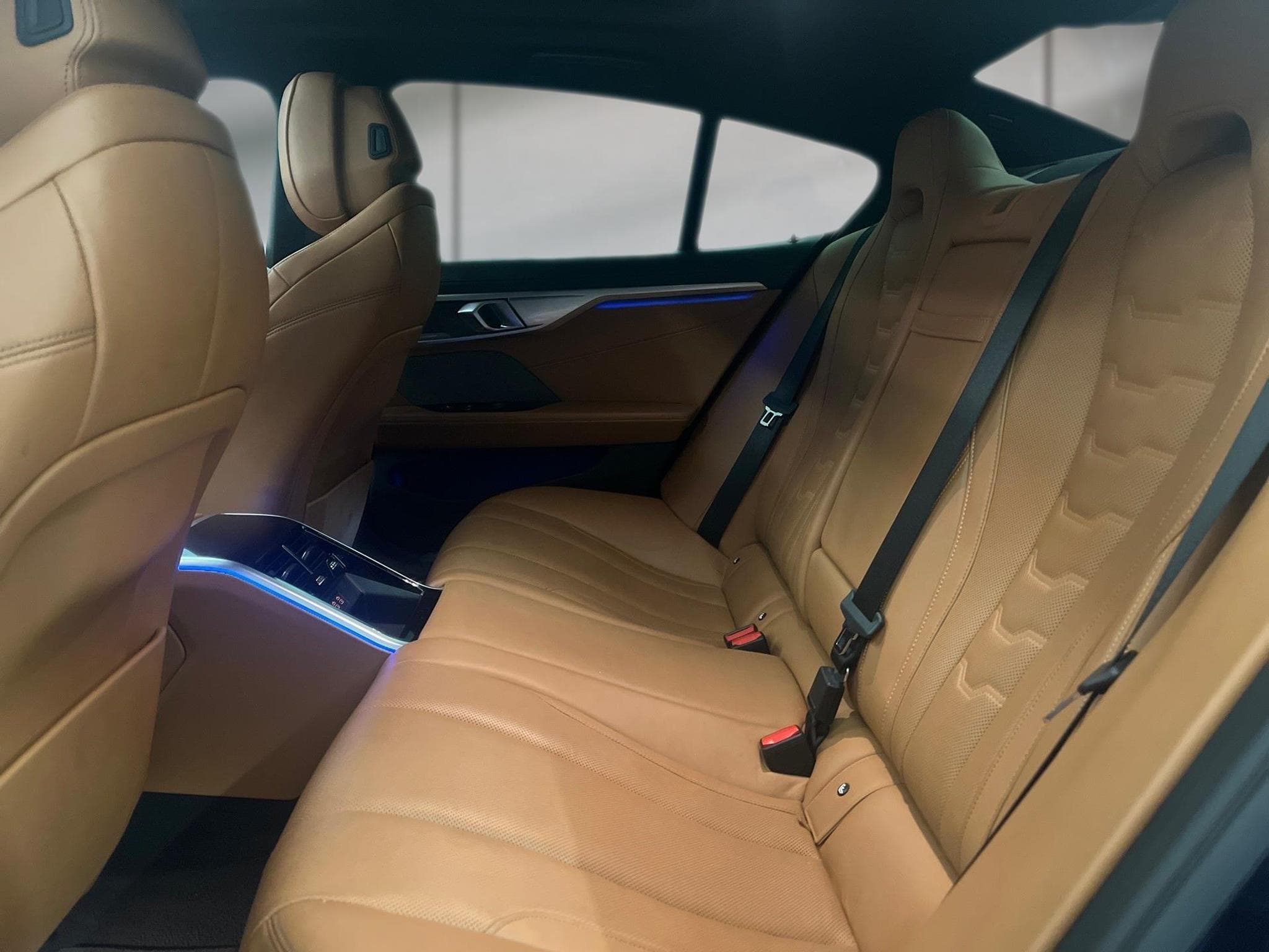 BMW Série 8 Gran Coupe -50% 840D 340cv BVA8 4x4 M Sport+GPS (2021) - Photo 8