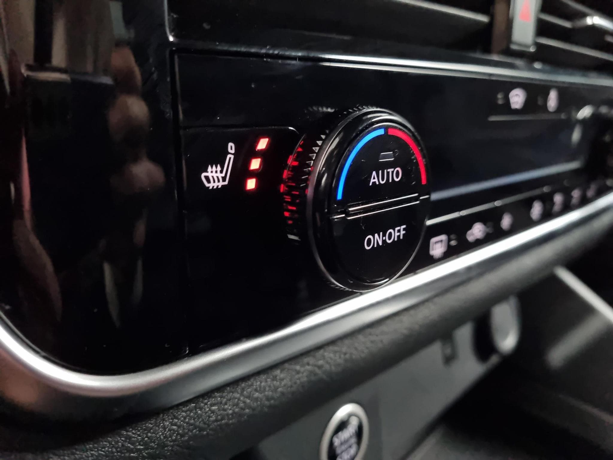 Nissan Qashqai -35% 1.3 DIGT 140cv +GPS+PK HIVER+CAM360+Opts (2025) - Photo 13