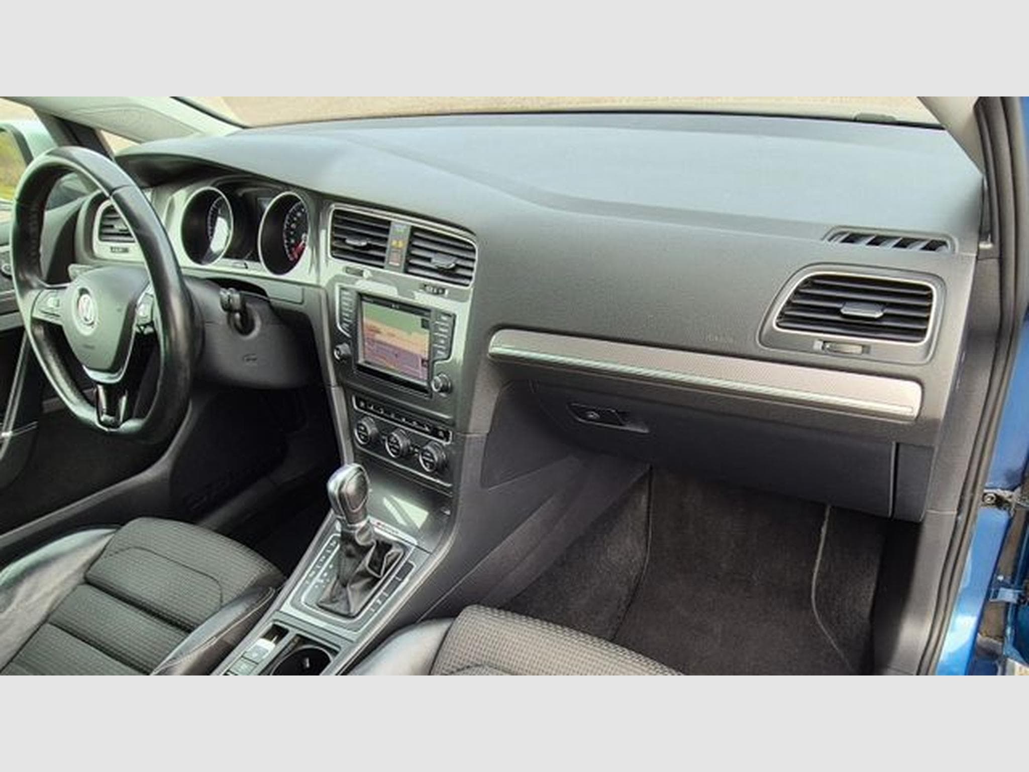 VW Golf Golf VII Alltrack Variant BMT 4Motion, AHK. (2016) - Photo 13