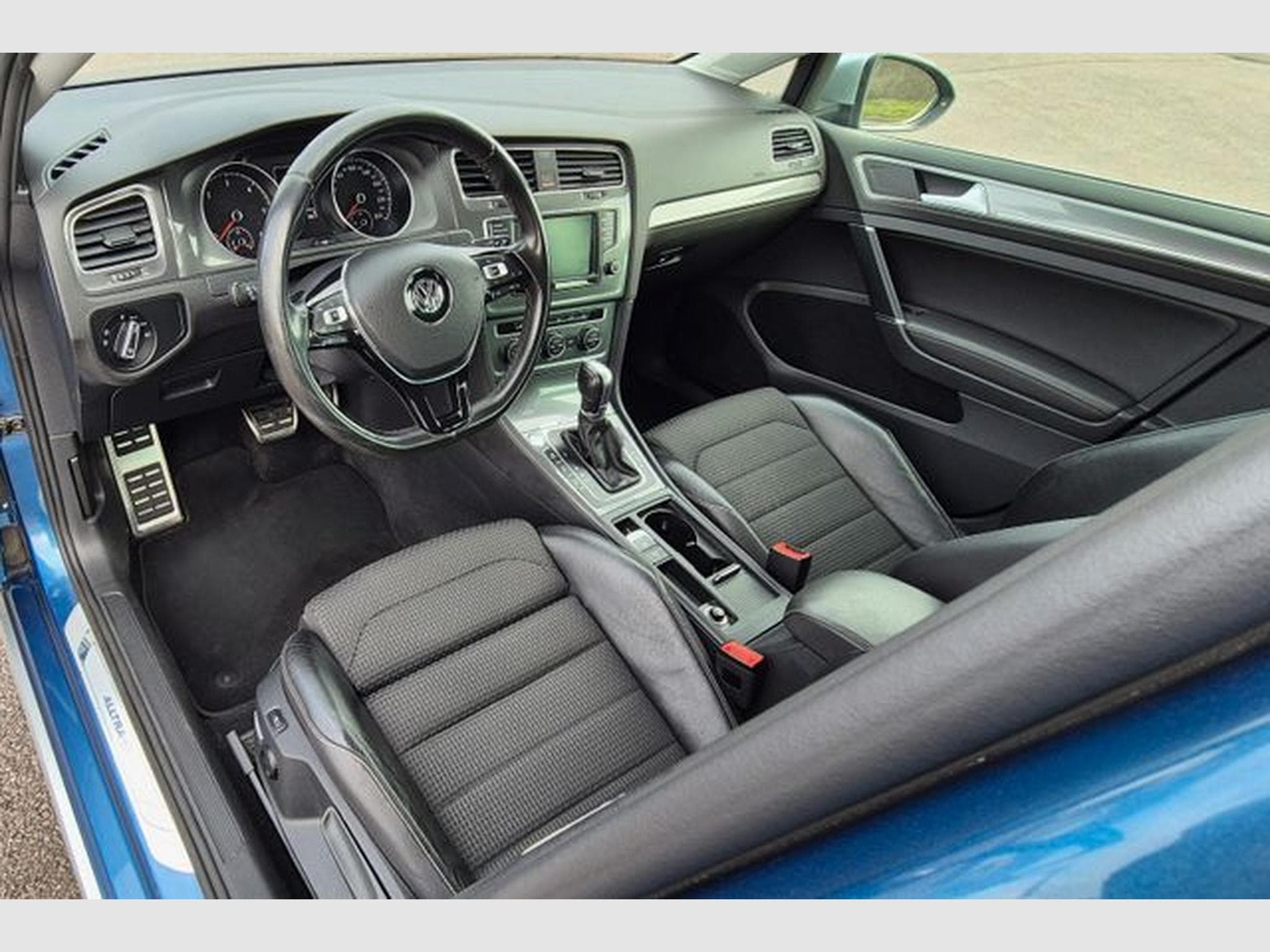 VW Golf Golf VII Alltrack Variant BMT 4Motion, AHK. (2016) - Photo 14