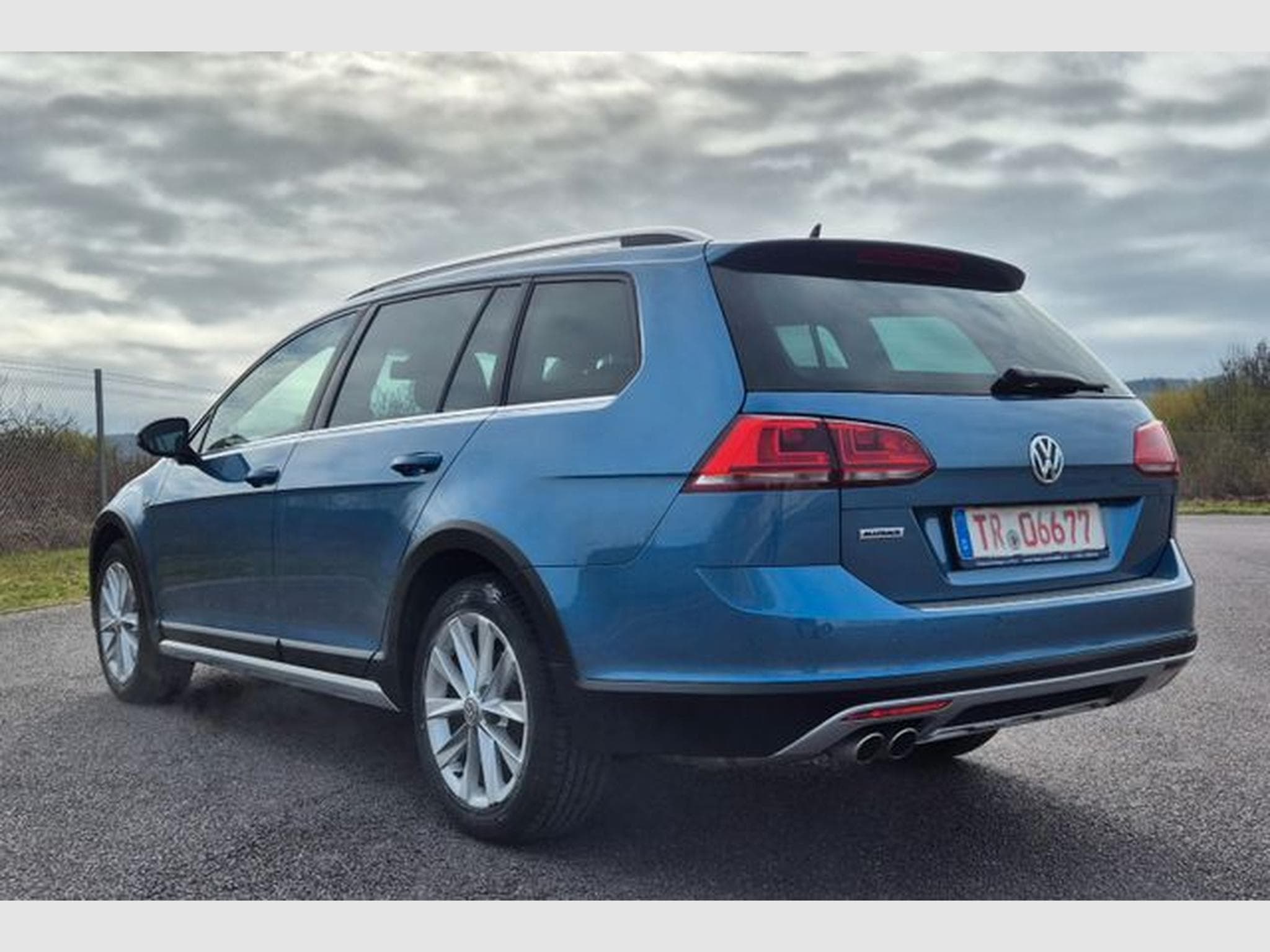 VW Golf Golf VII Alltrack Variant BMT 4Motion, AHK. (2016) - Photo 3