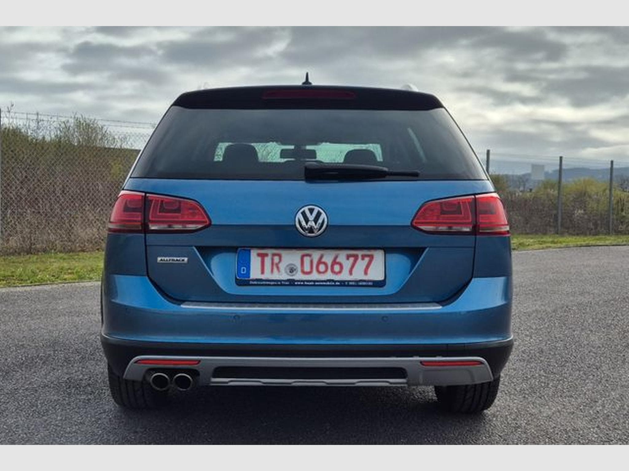 VW Golf Golf VII Alltrack Variant BMT 4Motion, AHK. (2016) - Photo 4