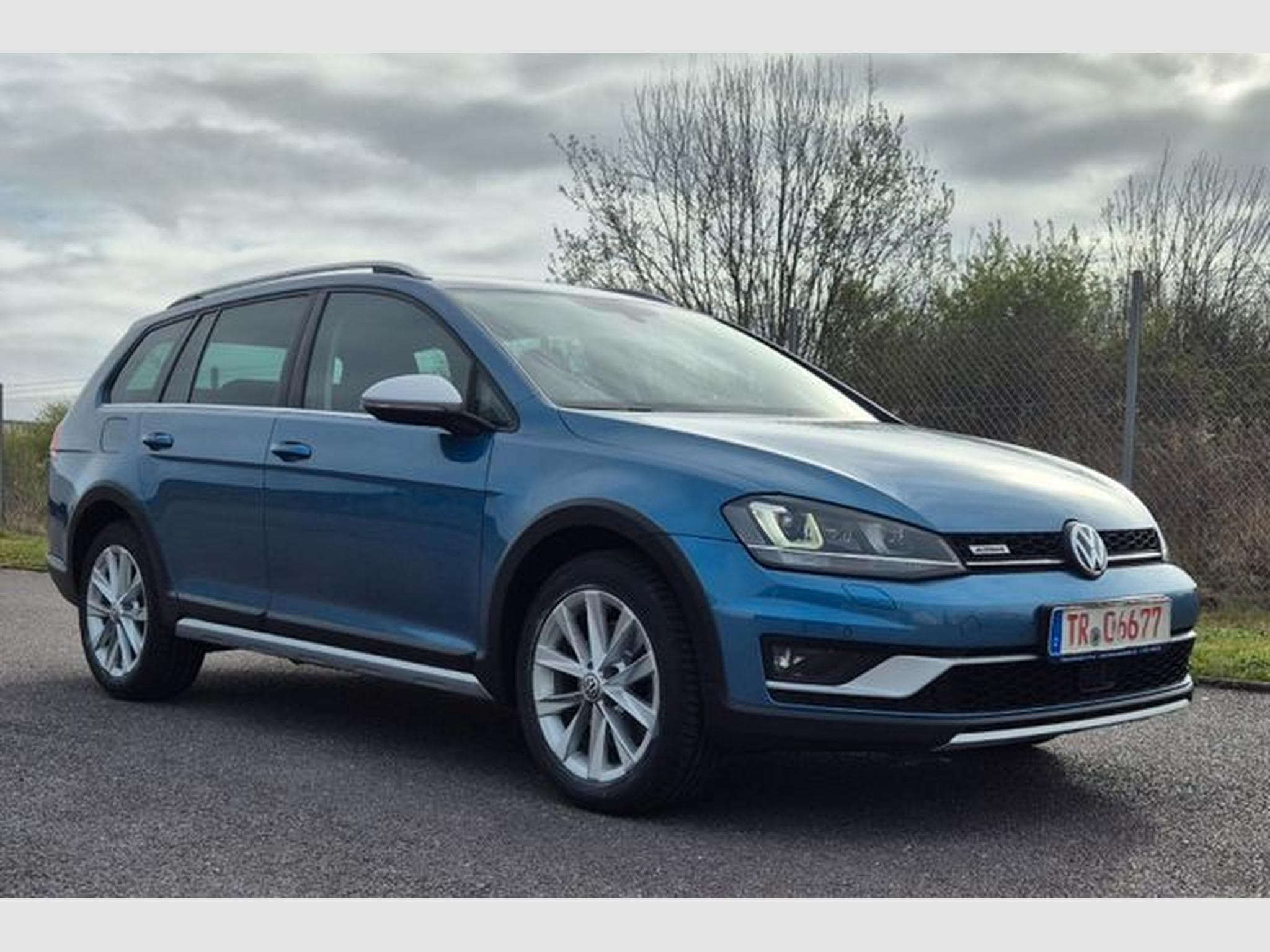 VW Golf Golf VII Alltrack Variant BMT 4Motion, AHK. (2016) - Photo 6