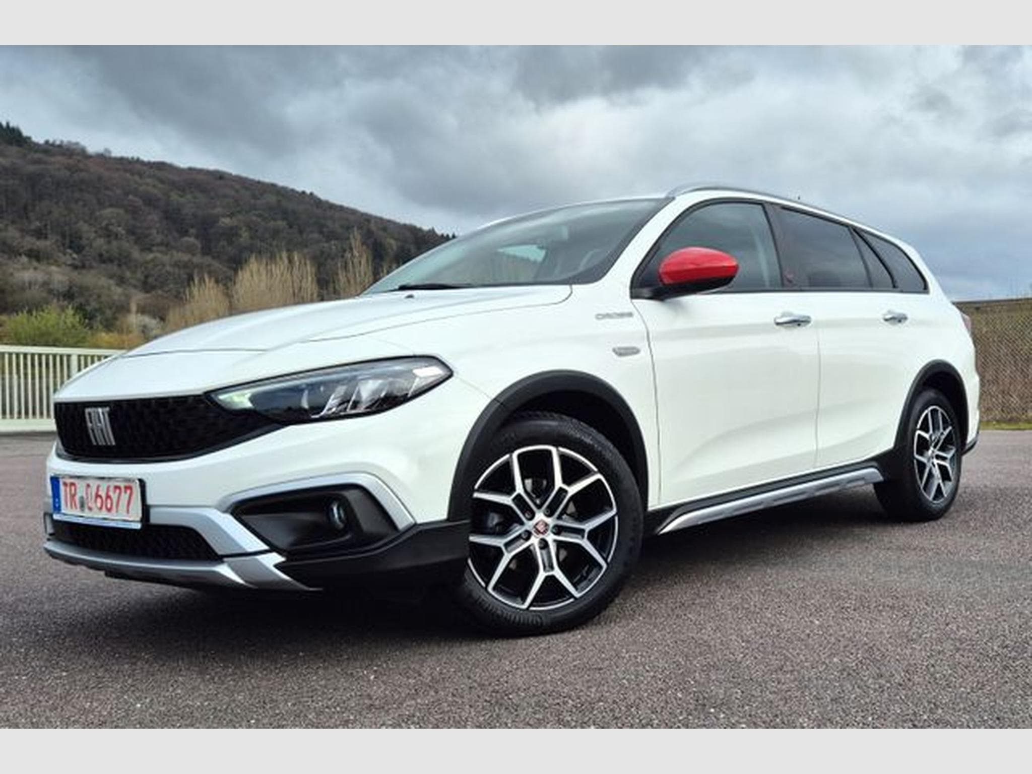 Fiat Tipo Tipo Red Mild-Hybride 130 Autom. (2023) - Photo 1