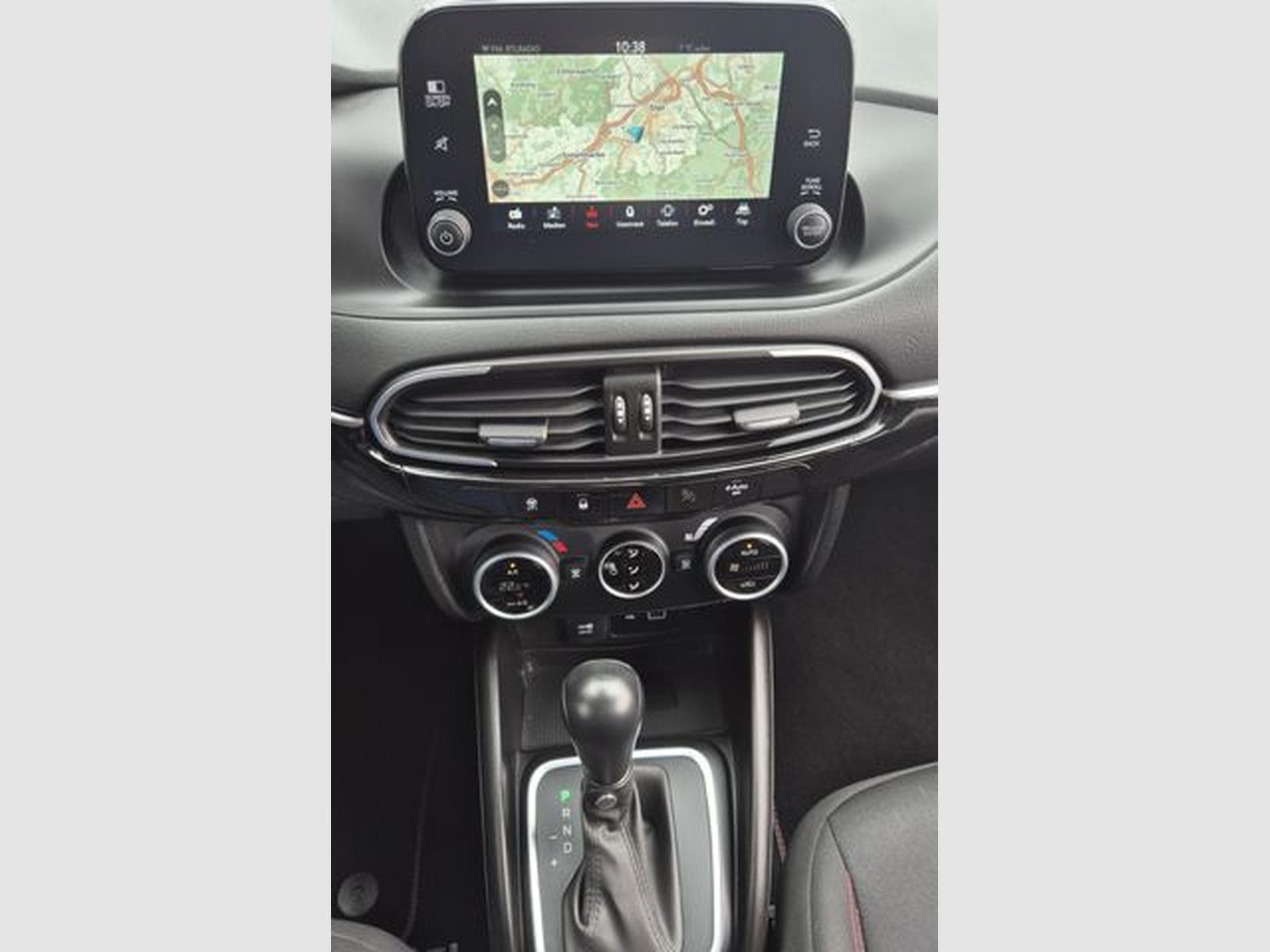 Fiat Tipo Tipo Red Mild-Hybride 130 Autom. (2023) - Photo 11