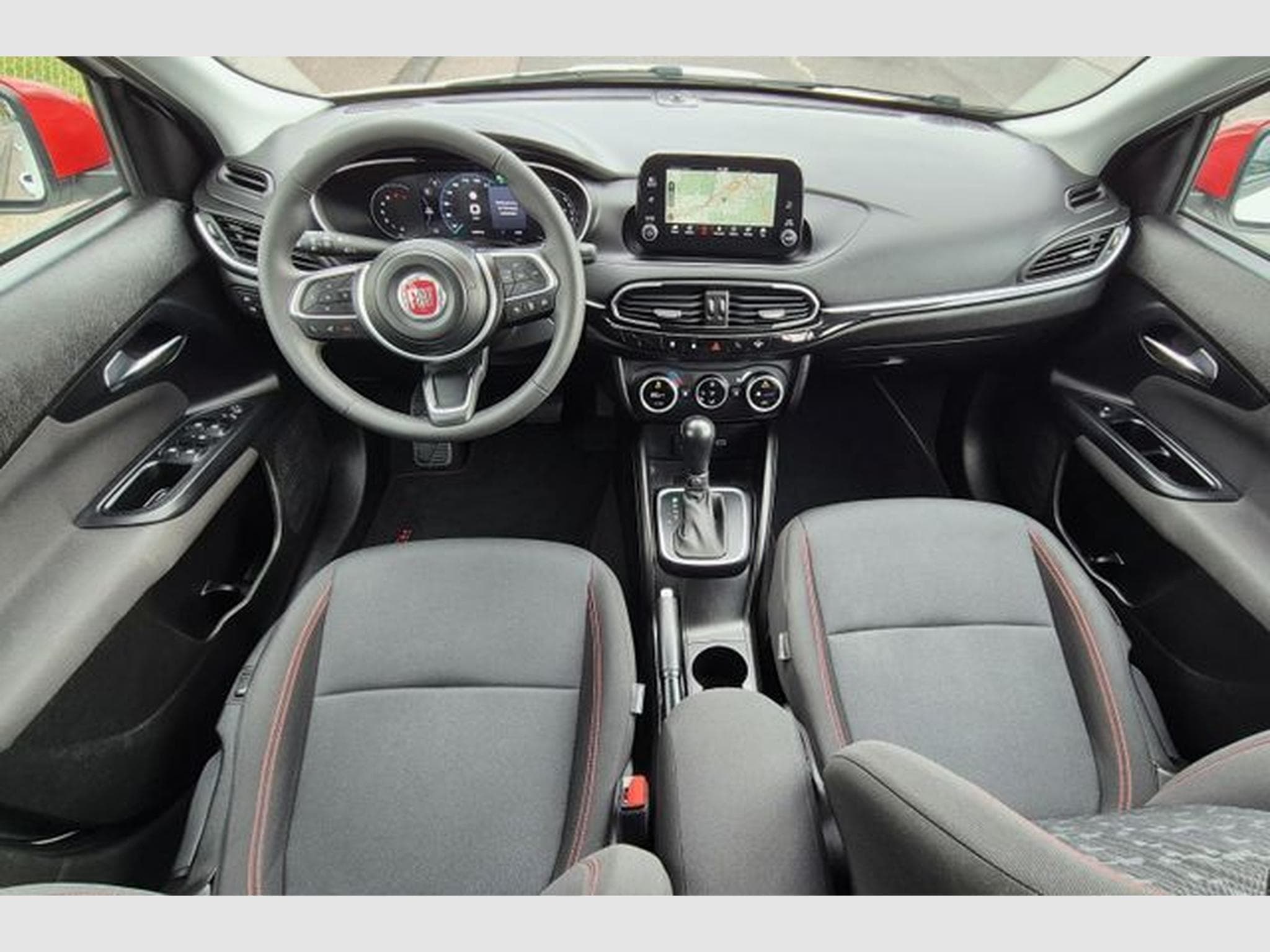 Fiat Tipo Tipo Red Mild-Hybride 130 Autom. (2023) - Photo 9