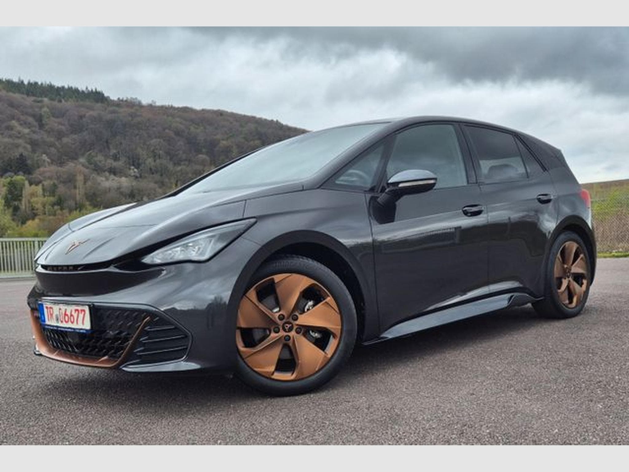 Cupra Born Born 150 kW, Navi, Kamera, ACC. (2022) - Photo 1