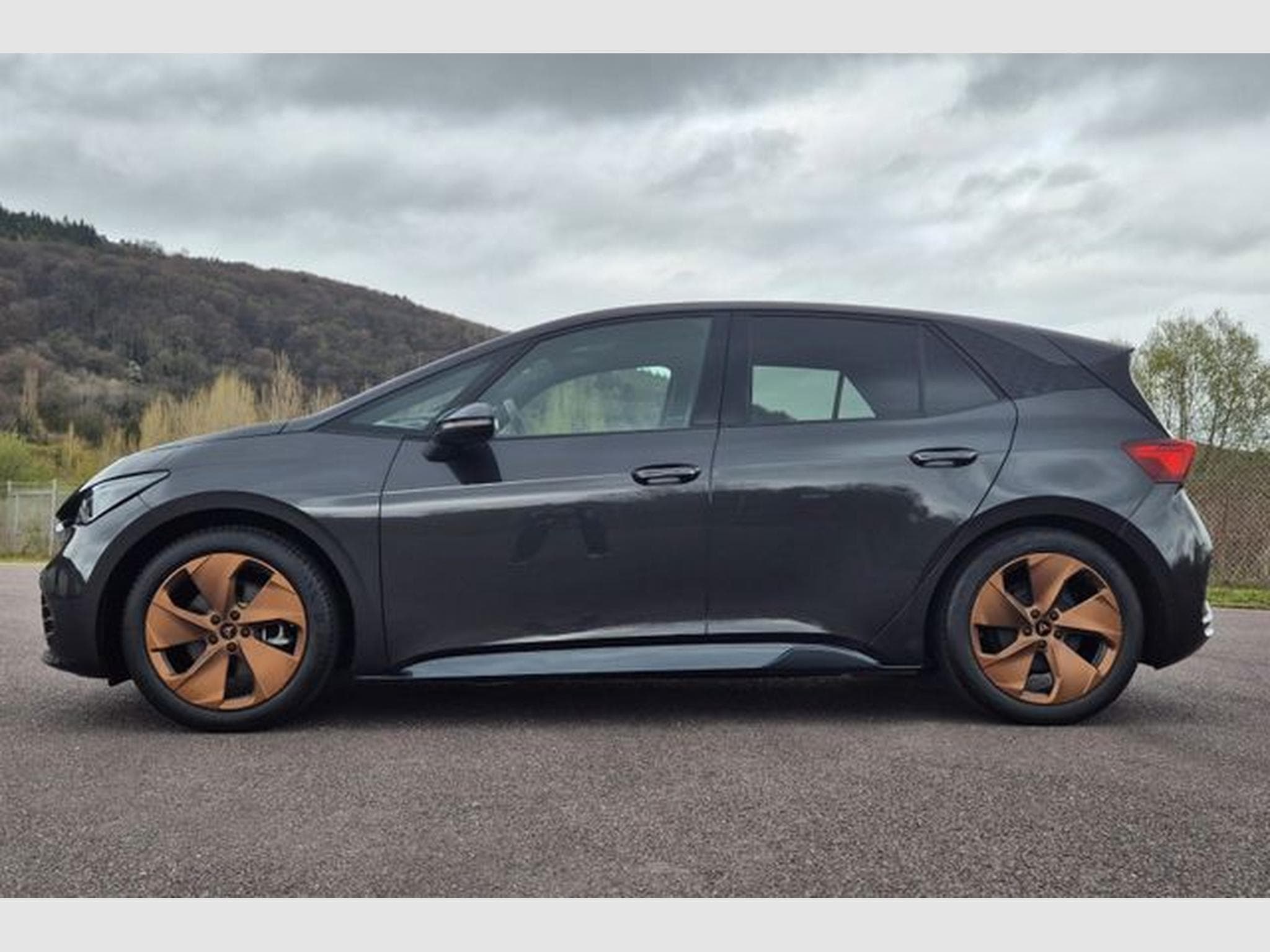 Cupra Born Born 150 kW, Navi, Kamera, ACC. (2022) - Photo 2