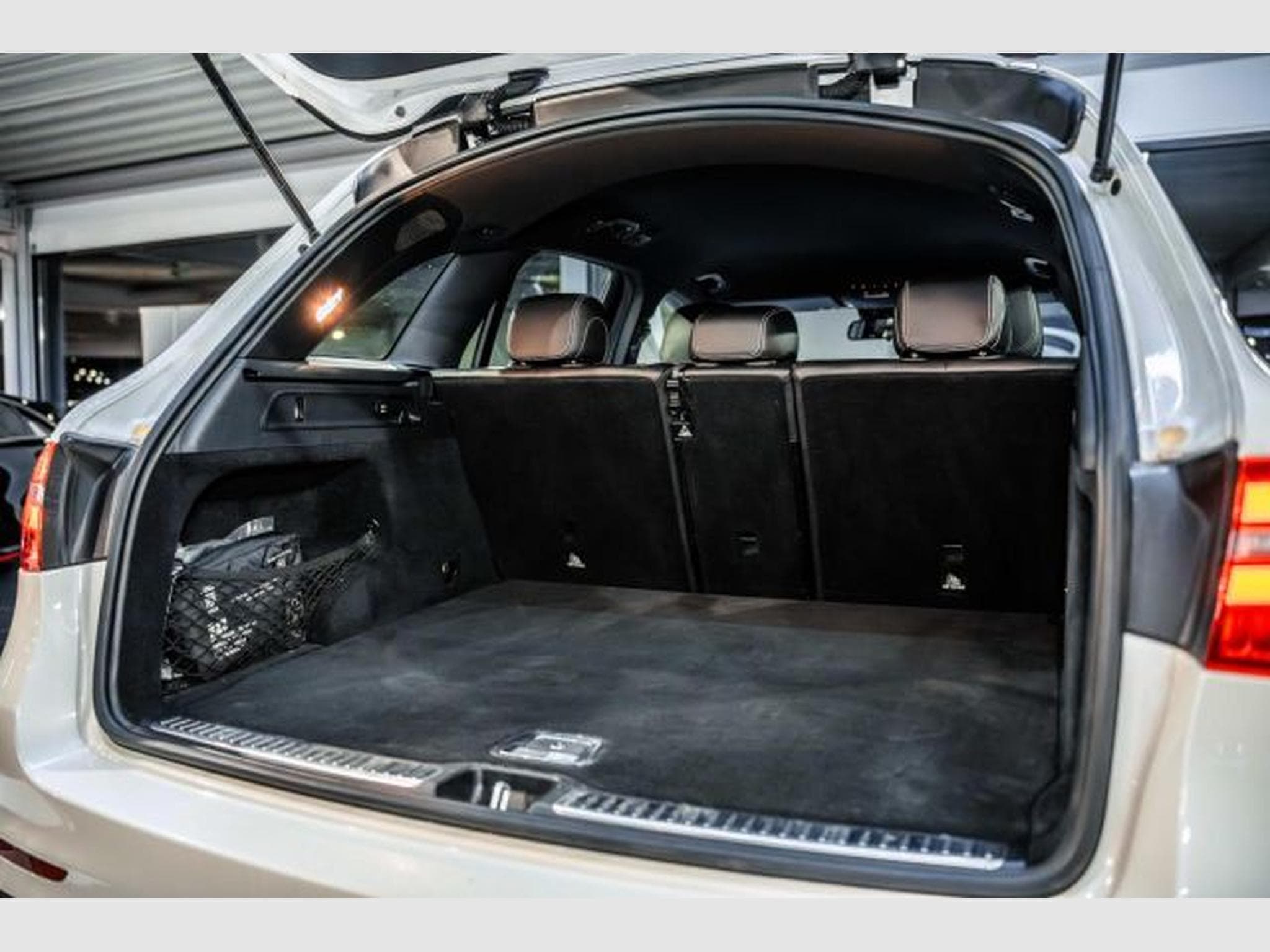 Mercedes GLC 250 GLC 250 d Autom. 4M AMG Line NAVI STAHZG ILS LED (2018) - Photo 14