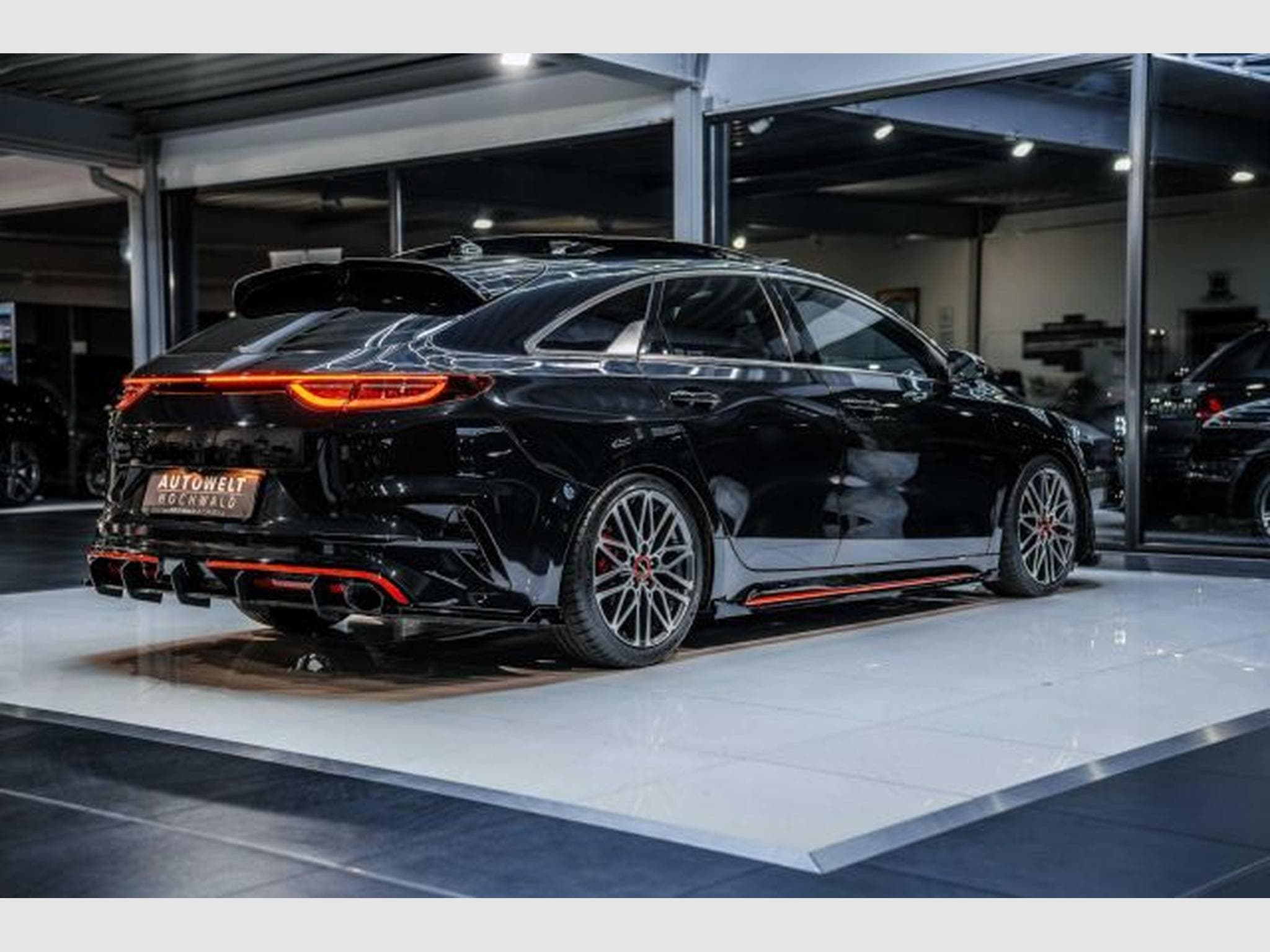 Kia ProCeed ProCeed 1.6 GT JBL PANO Orig. Bodykit Sportabgas (2022) - Photo 12