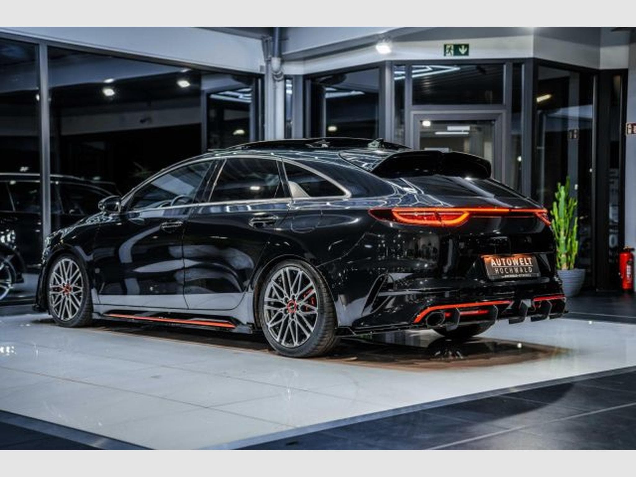 Kia ProCeed ProCeed 1.6 GT JBL PANO Orig. Bodykit Sportabgas (2022) - Photo 15