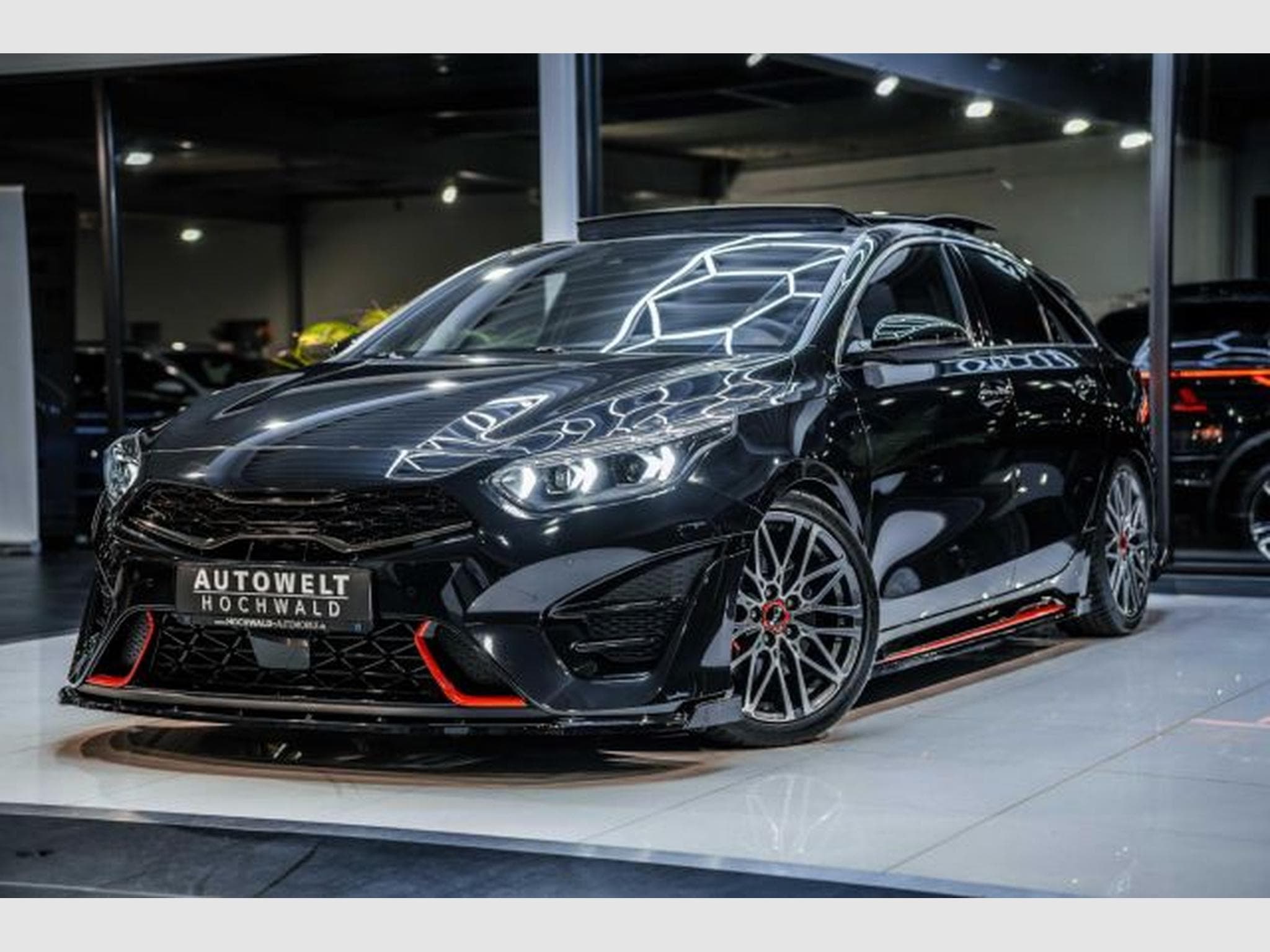 Kia ProCeed ProCeed 1.6 GT JBL PANO Orig. Bodykit Sportabgas (2022) - Photo 2