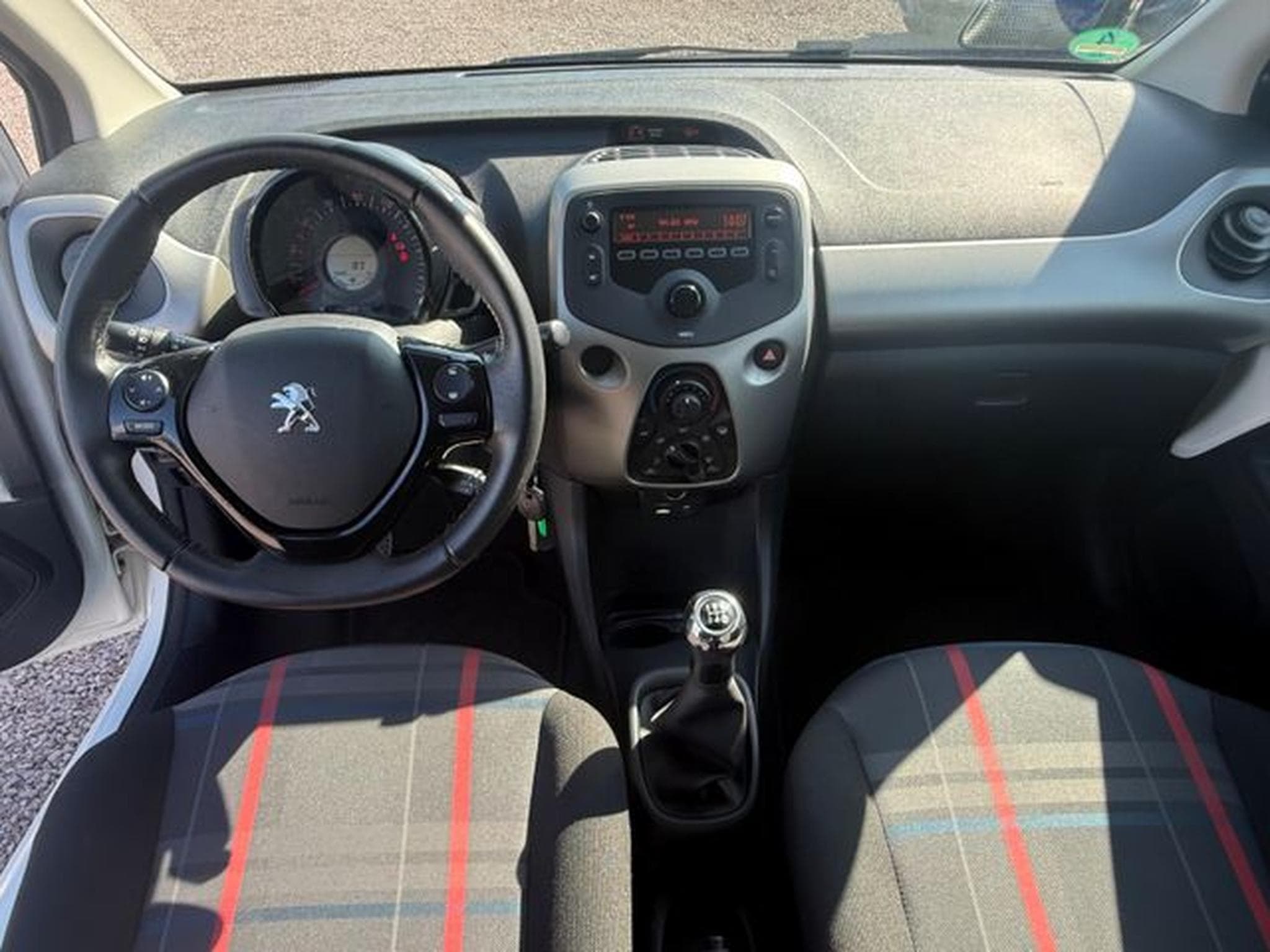 Peugeot 108 108 Active *Bluetooth*SHZ*LED*Tempomat* (2015) - Foto 10