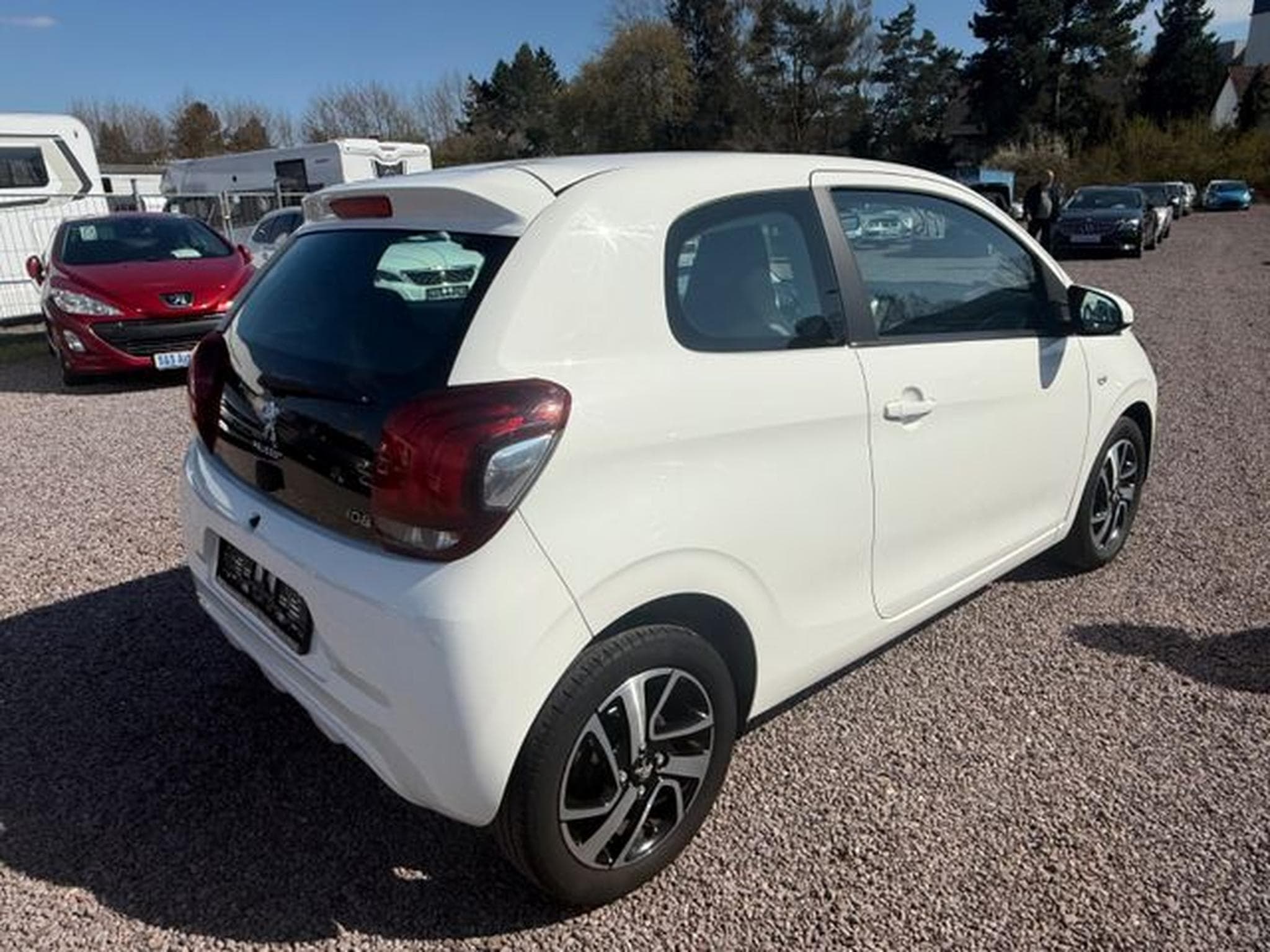 Peugeot 108 108 Active *Bluetooth*SHZ*LED*Tempomat* (2015) - Foto 4