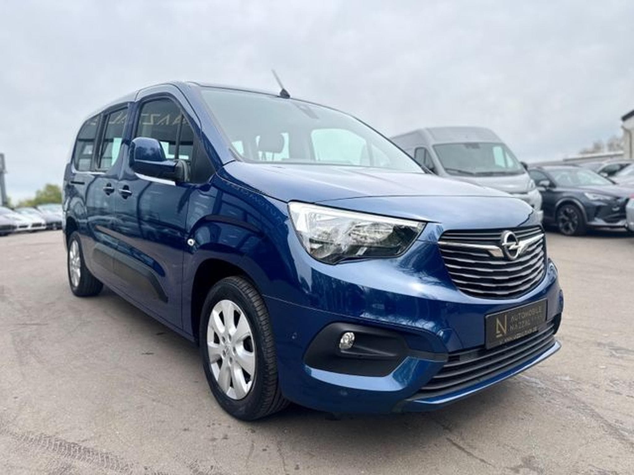 Opel Combo COMBO LIFE XL*KAMERA*HEAD-UP-SHZ*7.SITZER*1.HD* (2019) - Foto 5