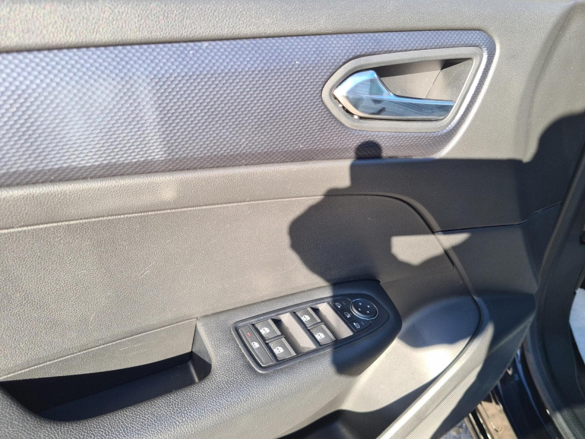 Renault Arkana 1,6L E-TECH Full Hybrid Evolution (2023) - Photo 11