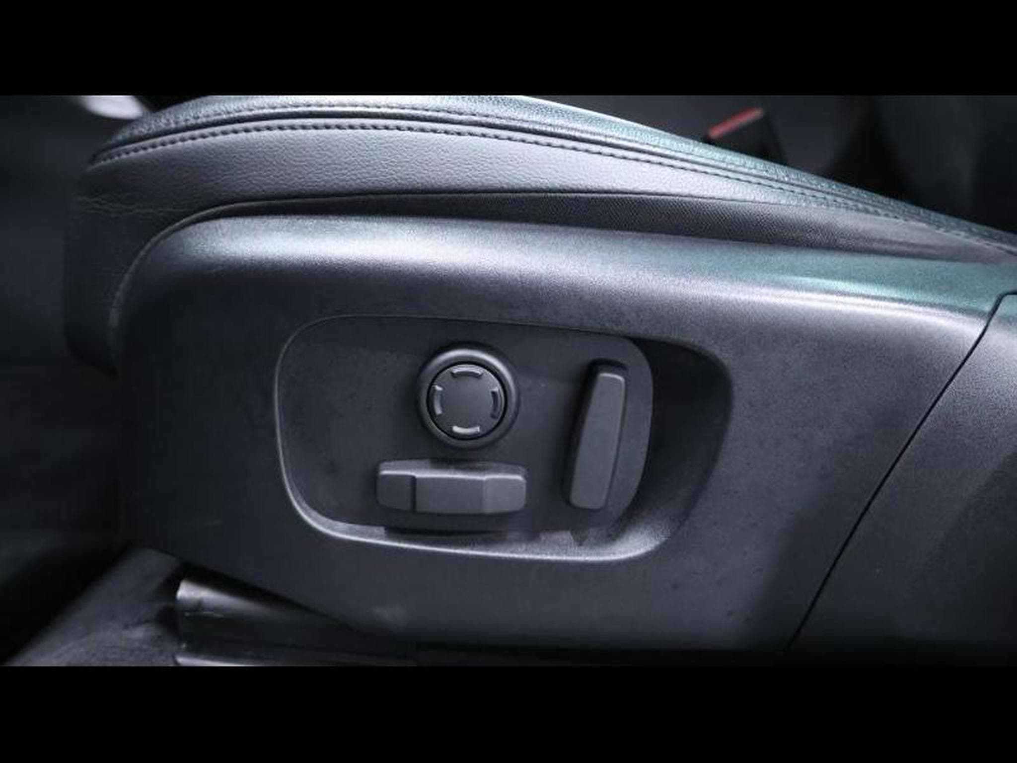 Land-Rover Range Rover Evoque D165 S R-Dynamic AWD Auto (2023) - Foto 24