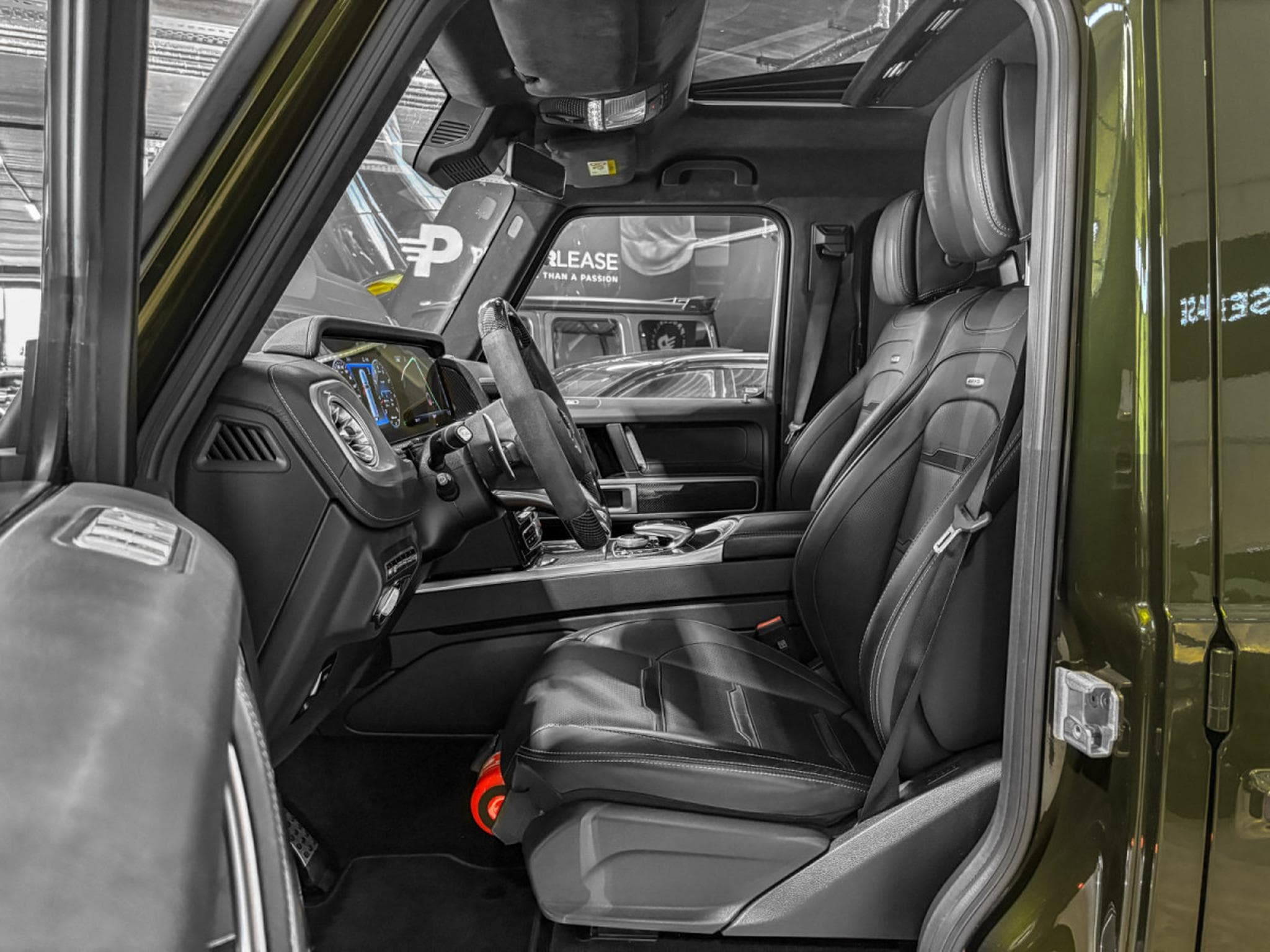 Mercedes G 63 AMG G63 AMG MANUFAKTUR/22/BURMESTER/CARBON/TV/STHZ (2023) - Photo 23