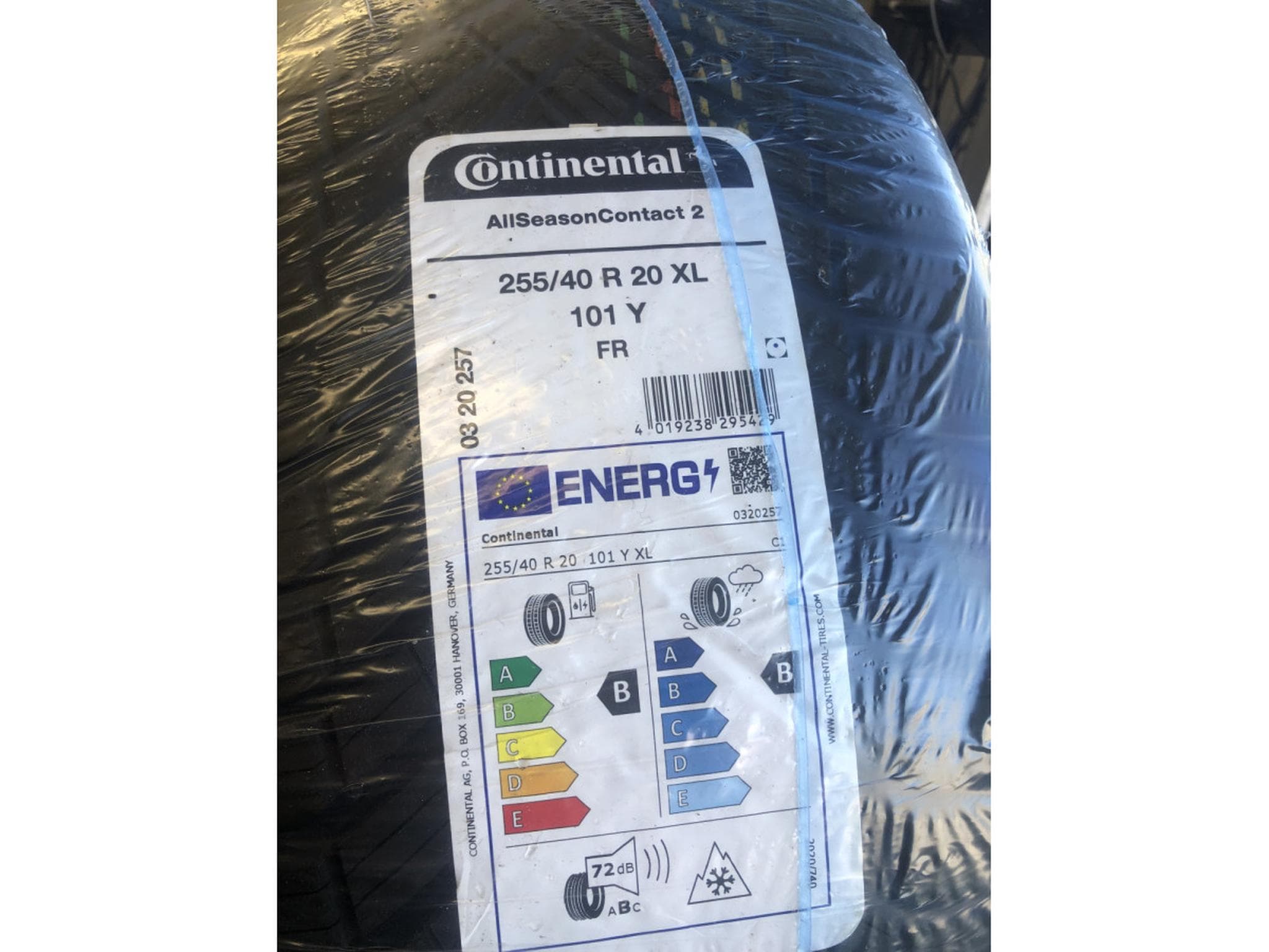 Pneus toutes saisons – 20" - Photo 2