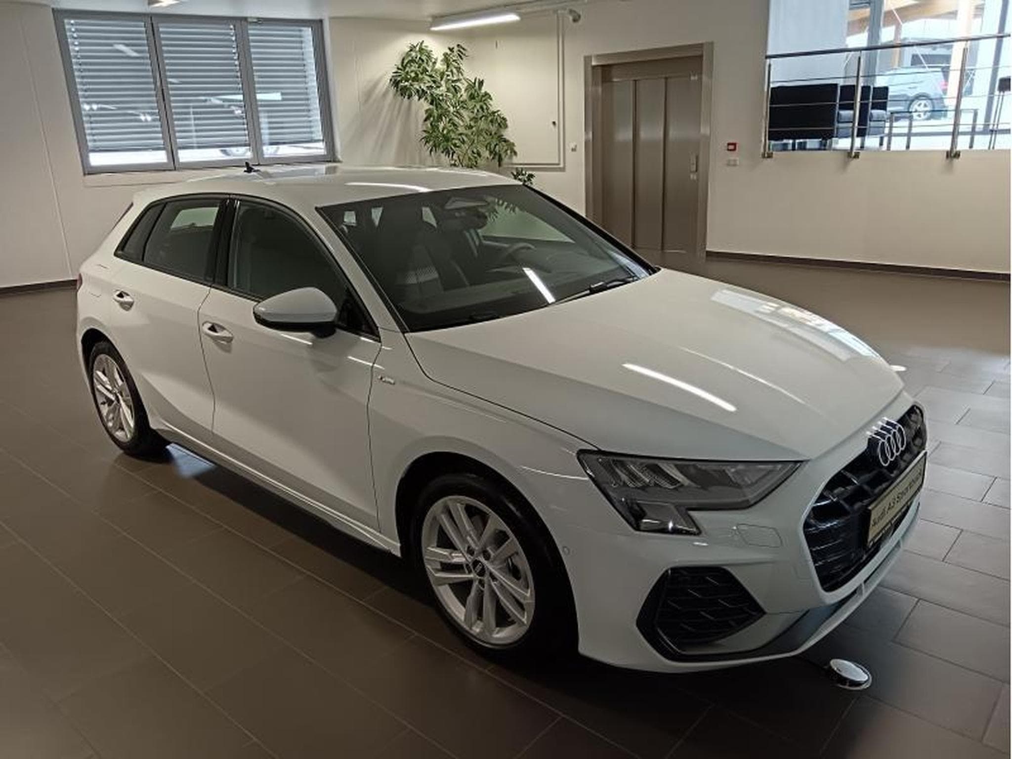 Audi A3 Sportback S-line TDI 85 kW 6 Gang (2026) - Photo 5